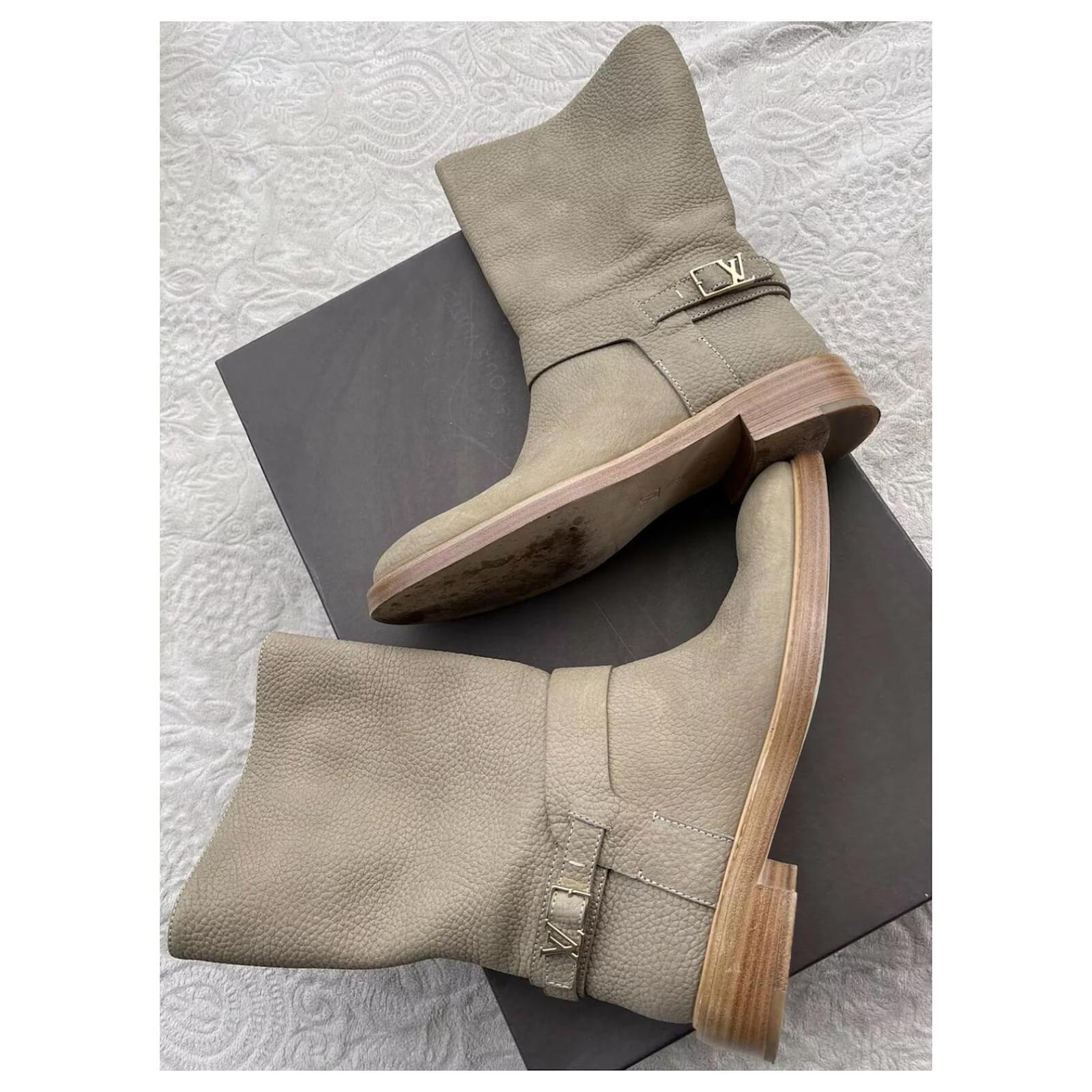 Louis Vuitton Ankle Boots Beige Leather ref.409784 - Joli Closet