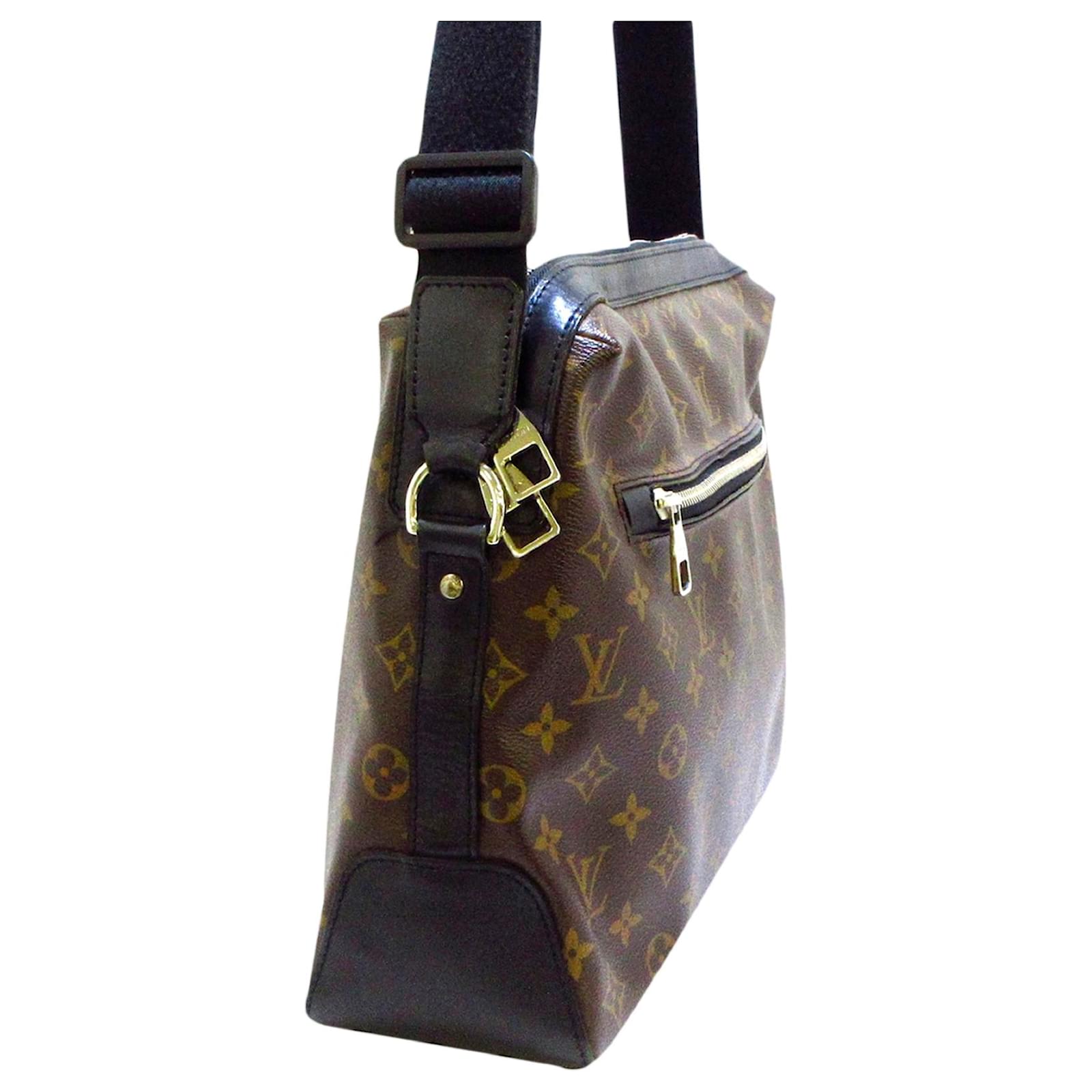 Louis Vuitton Brown Monogram Macassar Torres PM Black Leather Cloth  Pony-style calfskin ref.372289 - Joli Closet