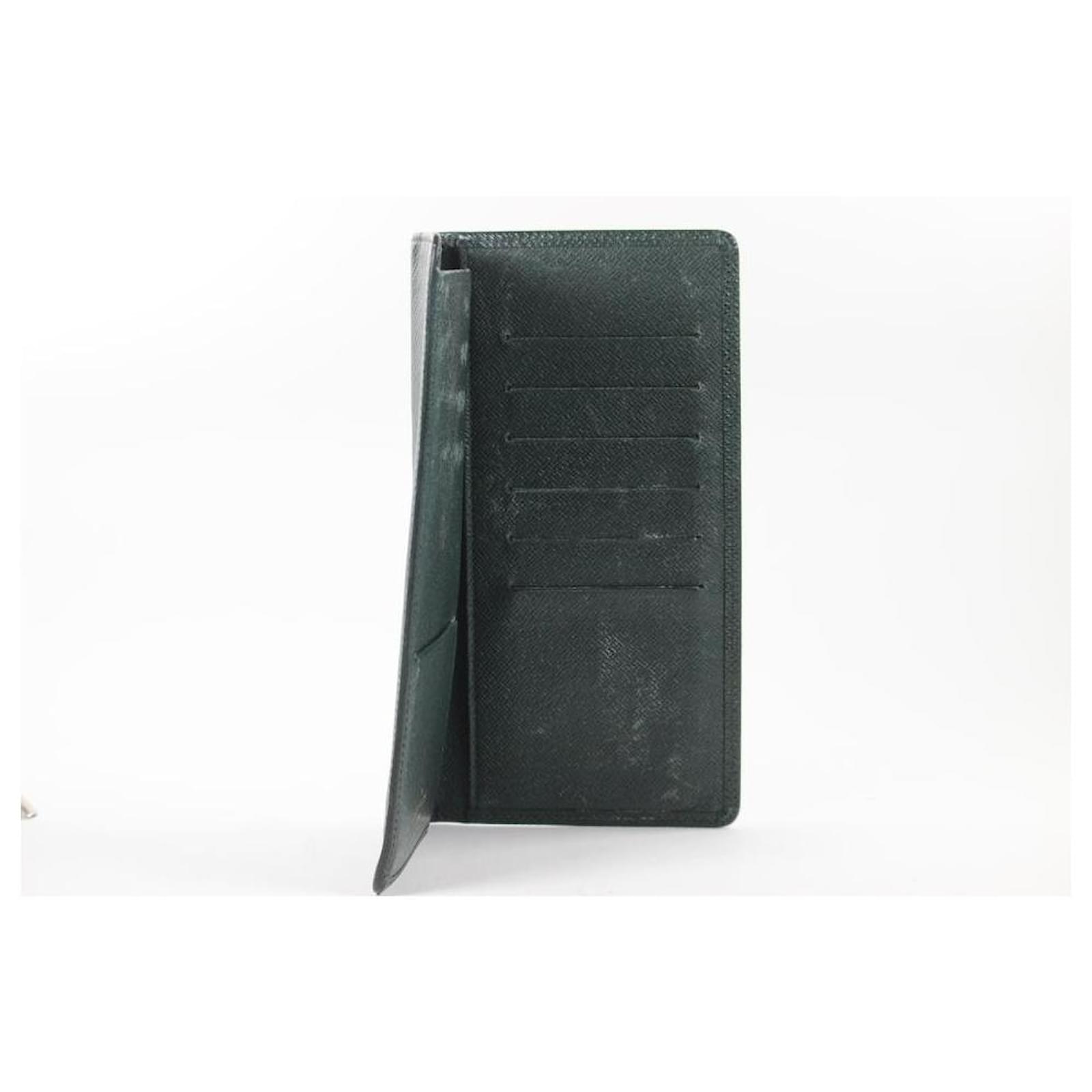 Louis Vuitton Brazza Wallet M81807 green long wallet Leather Patch Tan  color