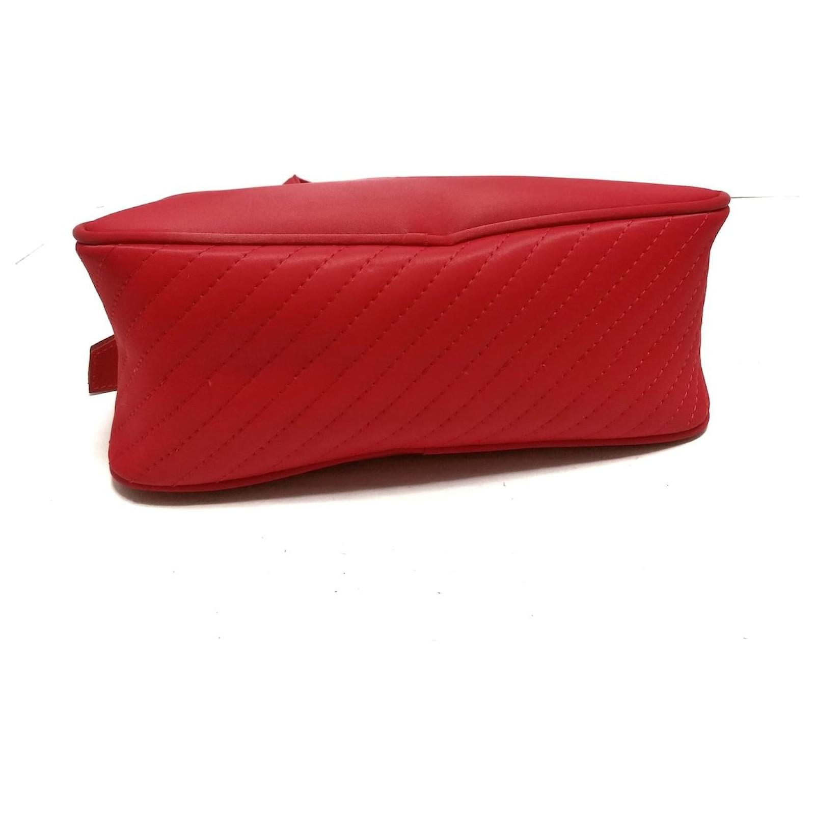 Saint Laurent Handbag Red Synthetic ref.412521 Joli Closet