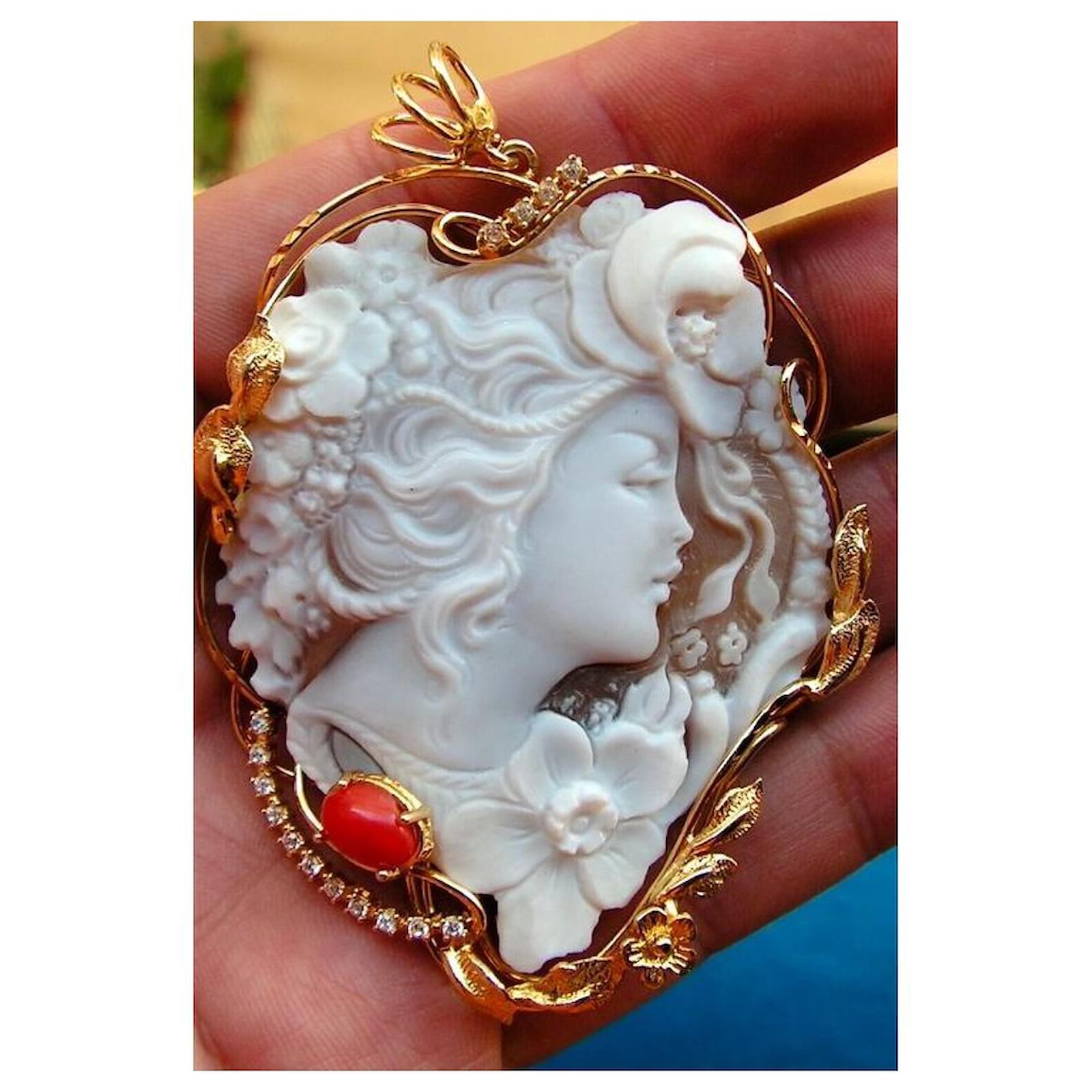 Broche Libellule Avec Cristaux - Accessoire Mode Femme Et Fille, Alliage, Coloris Bleu/rouge/vert/violet, ~5x7.4 Cm