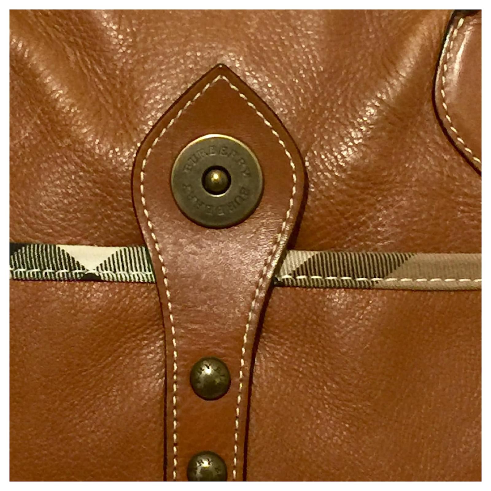Vintage Burberrys leather bag from the 1970's Dark brown ref.724178 - Joli  Closet