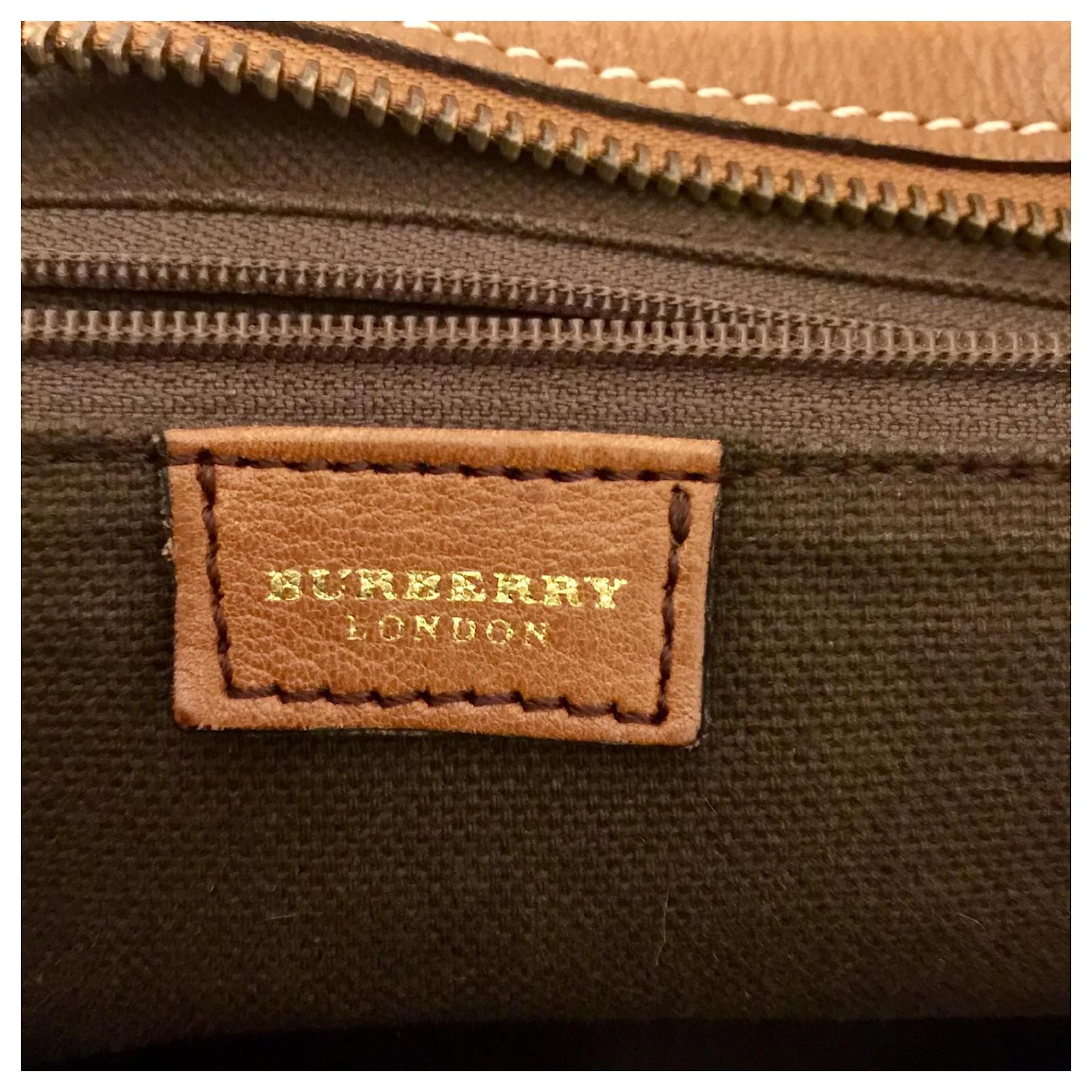 Burberry chestnut brown vintage leather shoulder bag / pochette ref.462957  - Joli Closet
