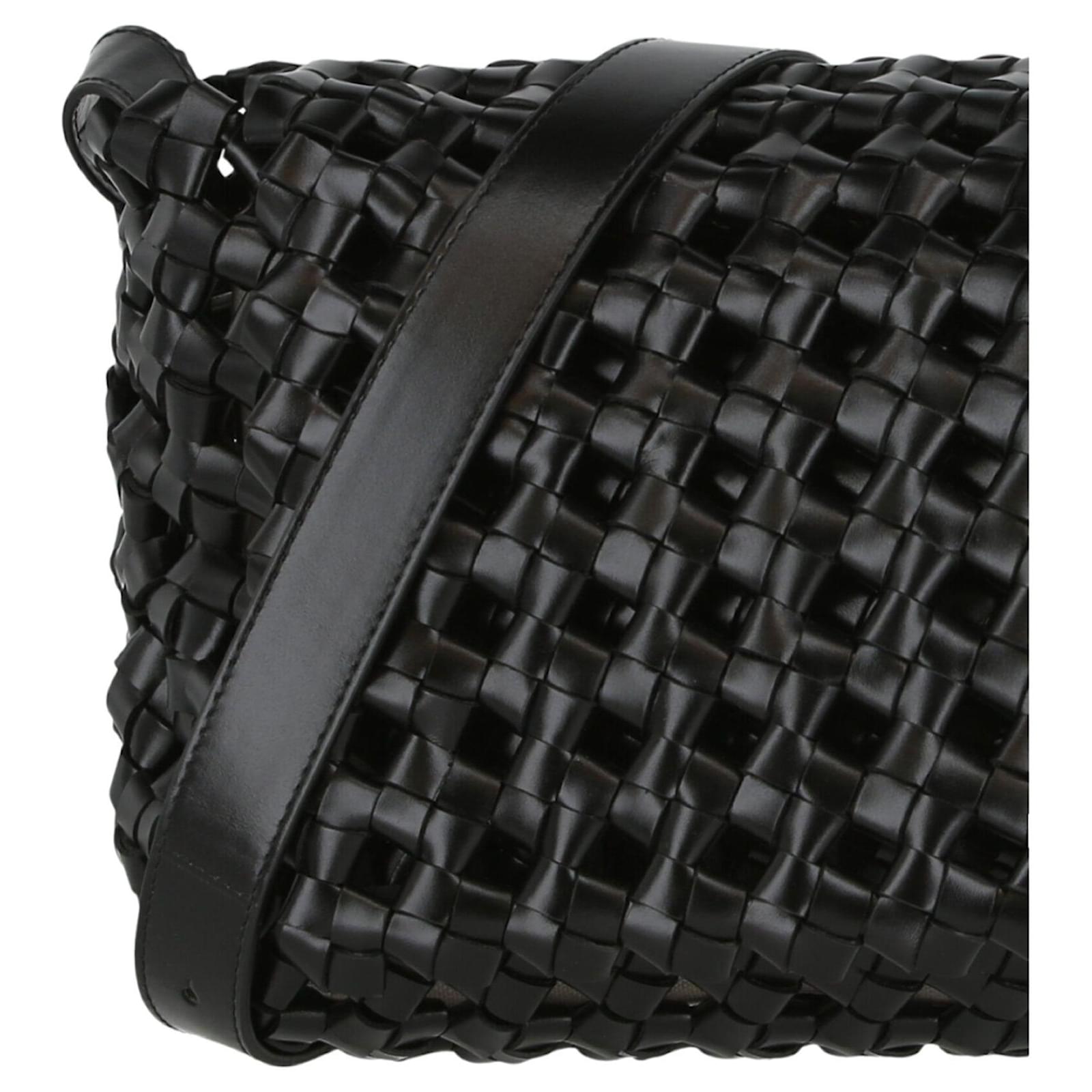 Bottega Veneta Window Crochet Leather Shoulder Bag Black ref.414345 ...