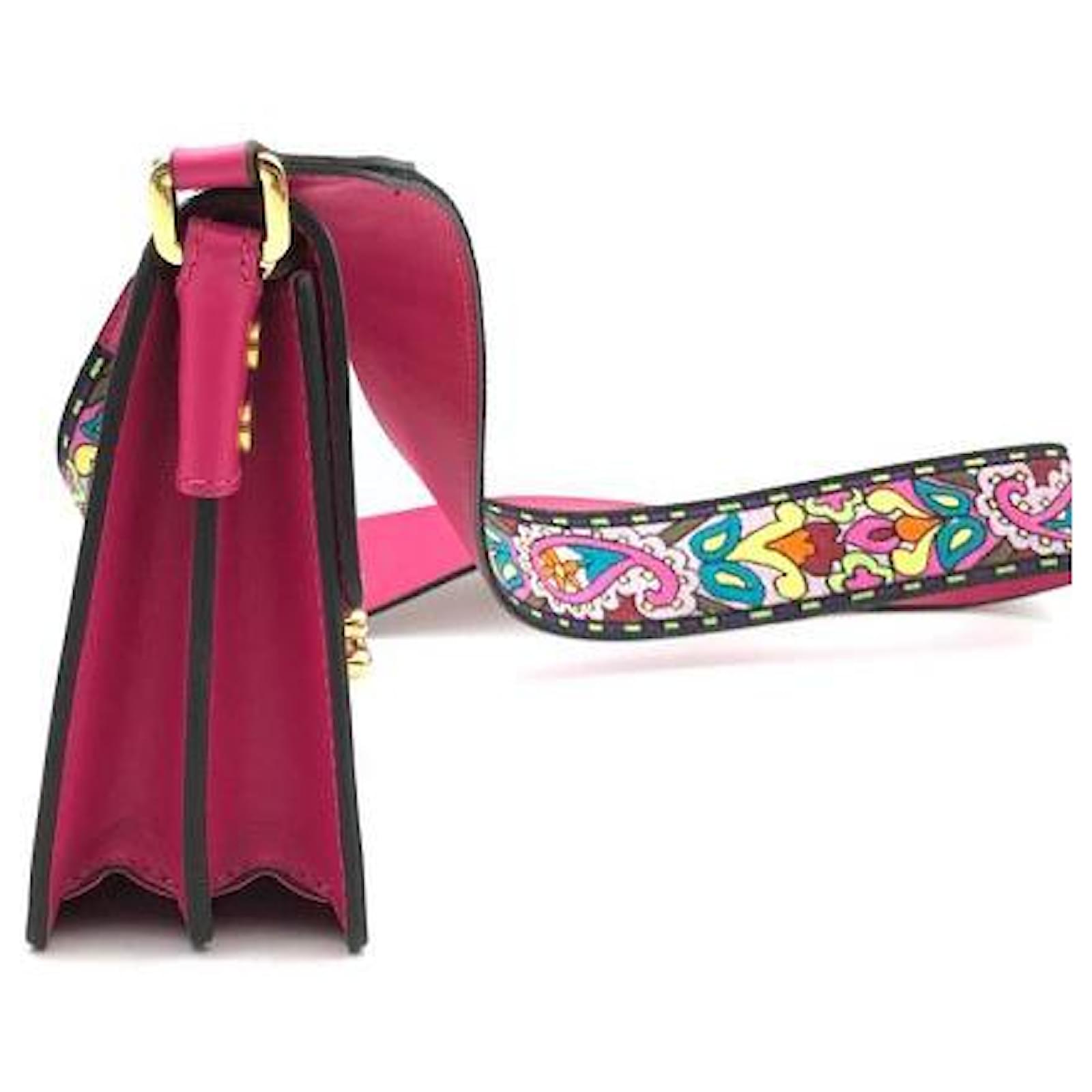 バッグ・カバンその他 ETRO Woman Mini bag Pink WP1E0001AA033 F1218 ECCO® Medium Soft Pebbled Pinch Leather Shoulder Bag | Pink
