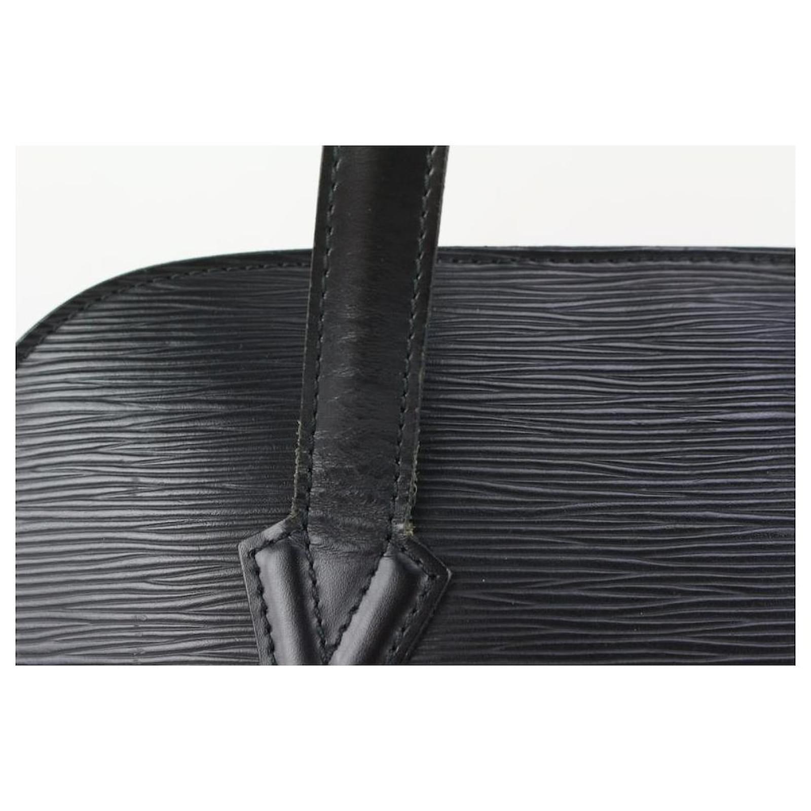 Louis Vuitton Black Epi Leather Noir Lussac Zip Shoulder Bag ref.414478 -  Joli Closet