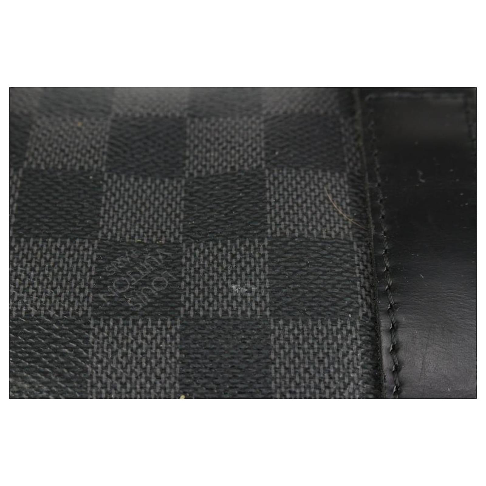 Louis Vuitton Black Damier Graphite Keepall Bandouliere 45 Strap Duffle  Leather ref.415199 - Joli Closet