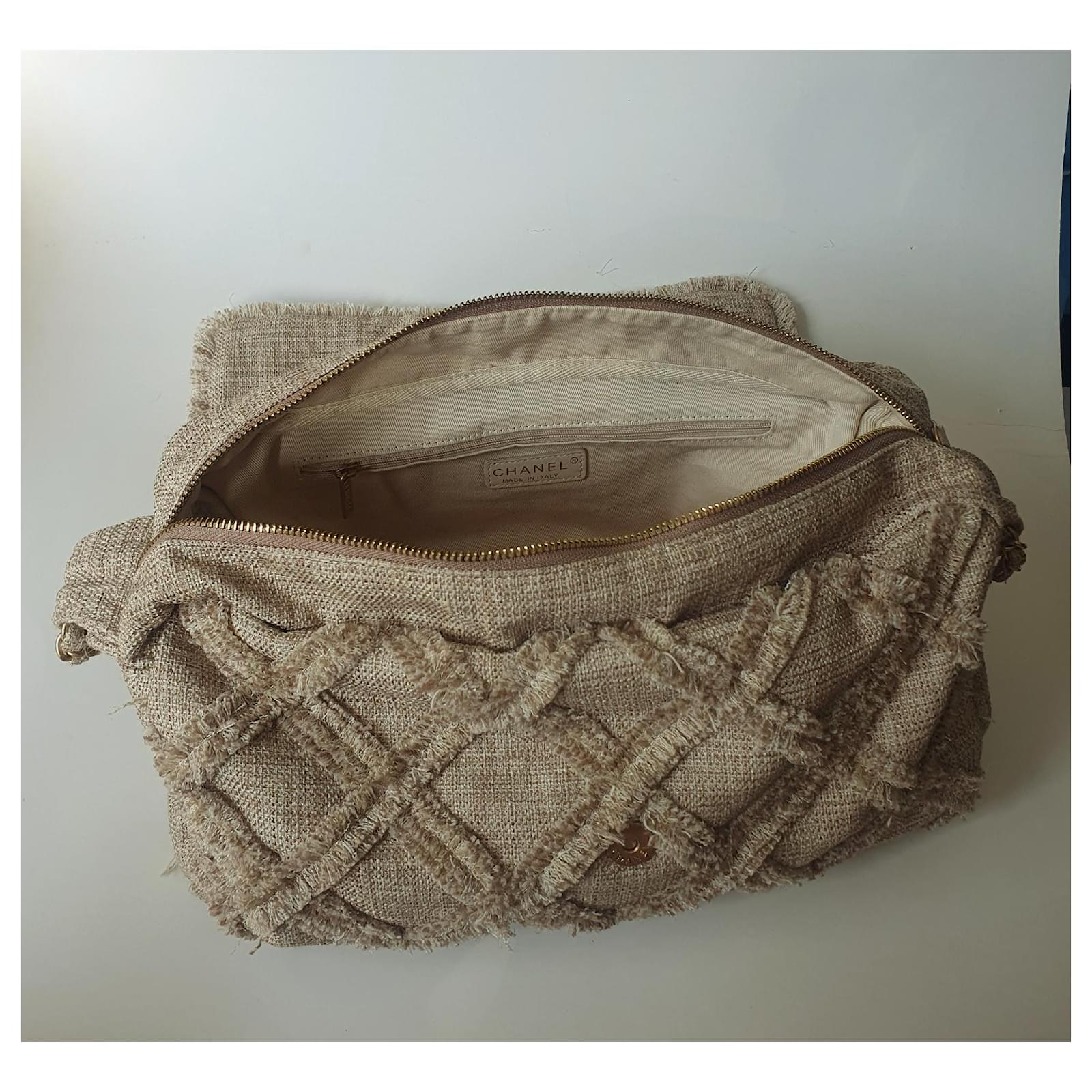 Chanel Ivory Woven Knit Flap Chain Bag Leather ref.415570 - Joli Closet