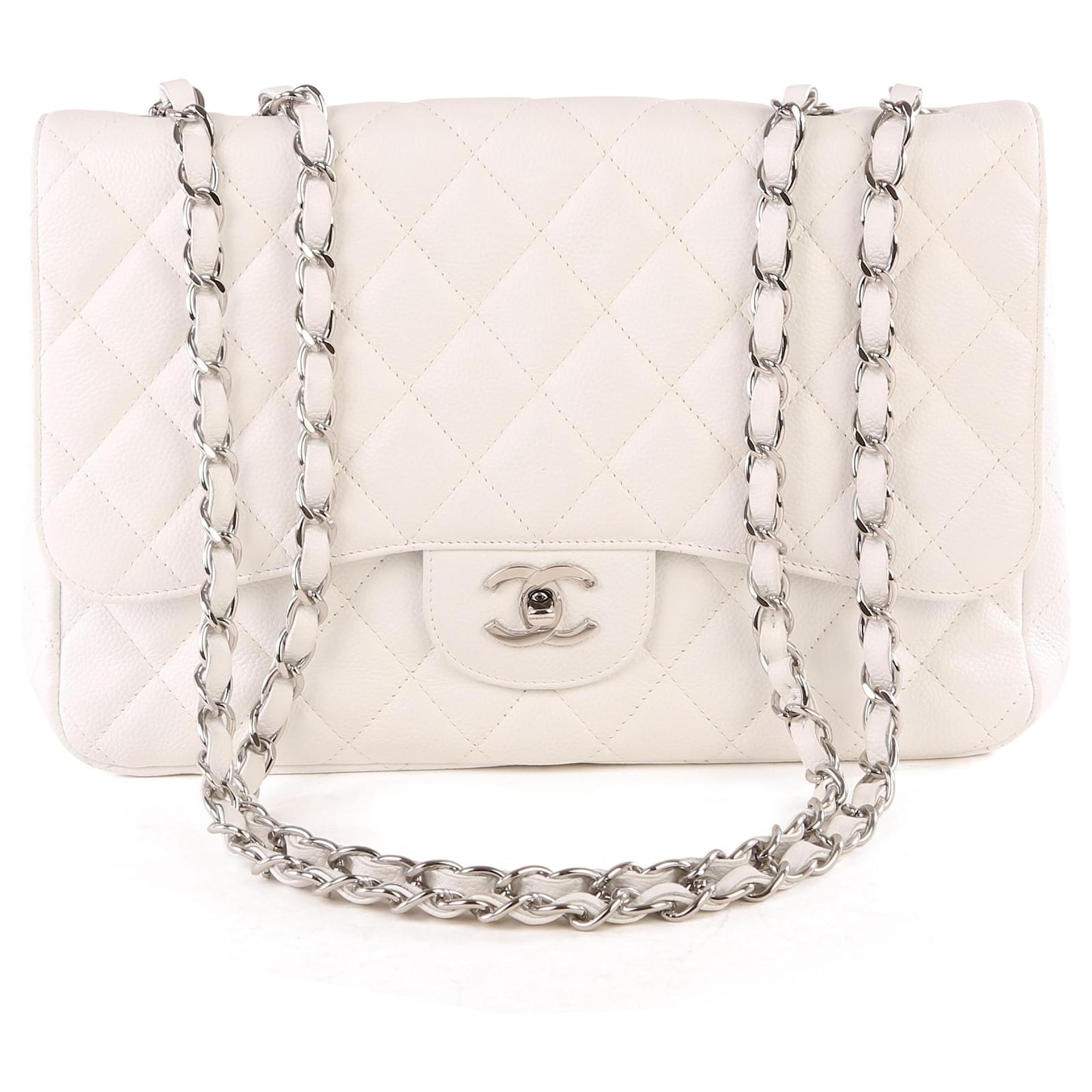 Chanel White Caviar Leather Classic Jumbo Bag ref.415533 - Joli Closet