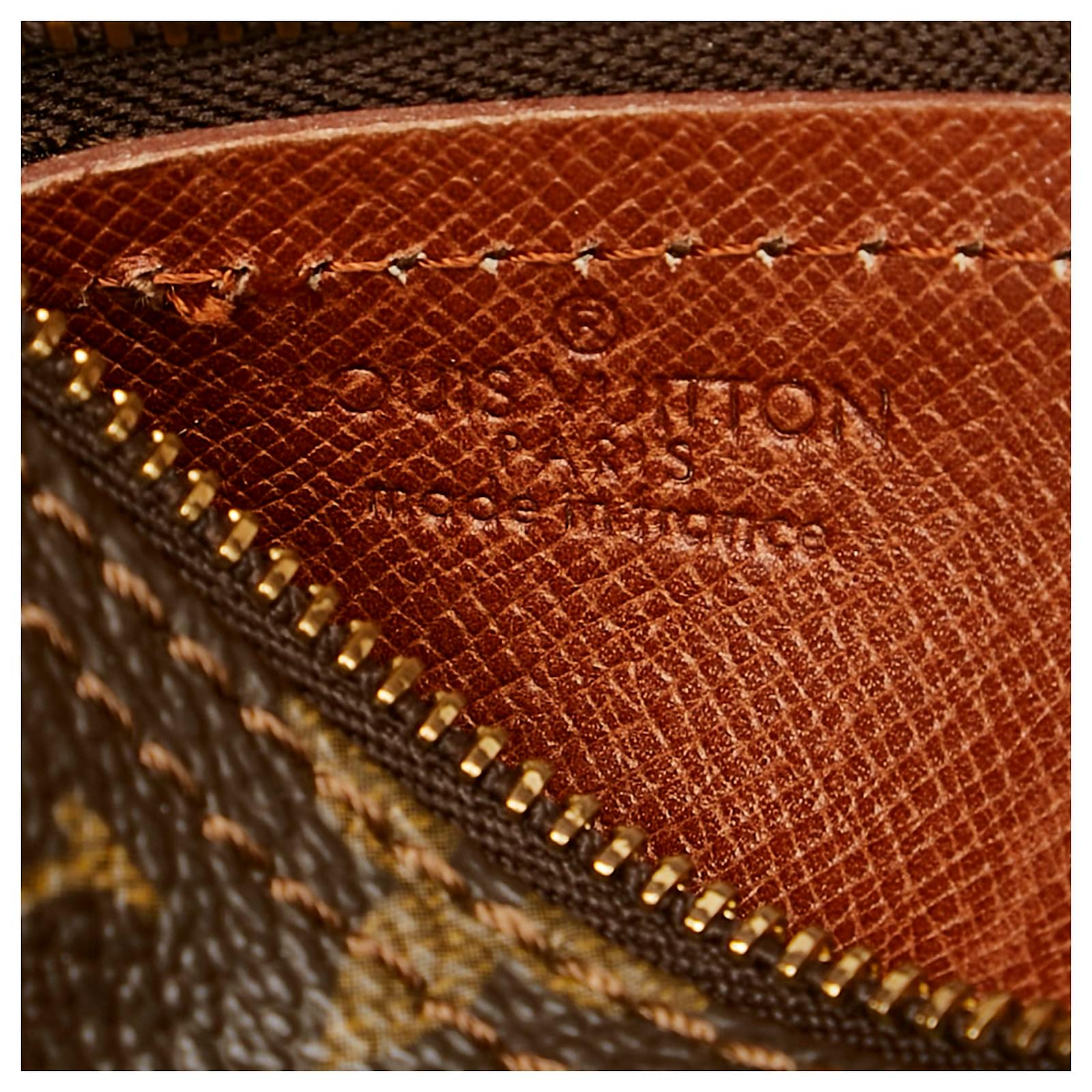 Louis Vuitton Brown Cloth ref.911914 - Joli Closet
