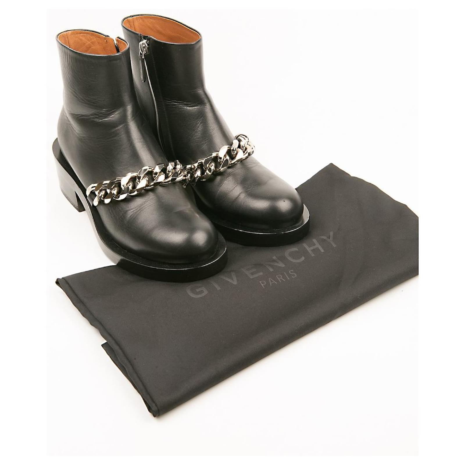 Givenchy ankle boots Joli Closet