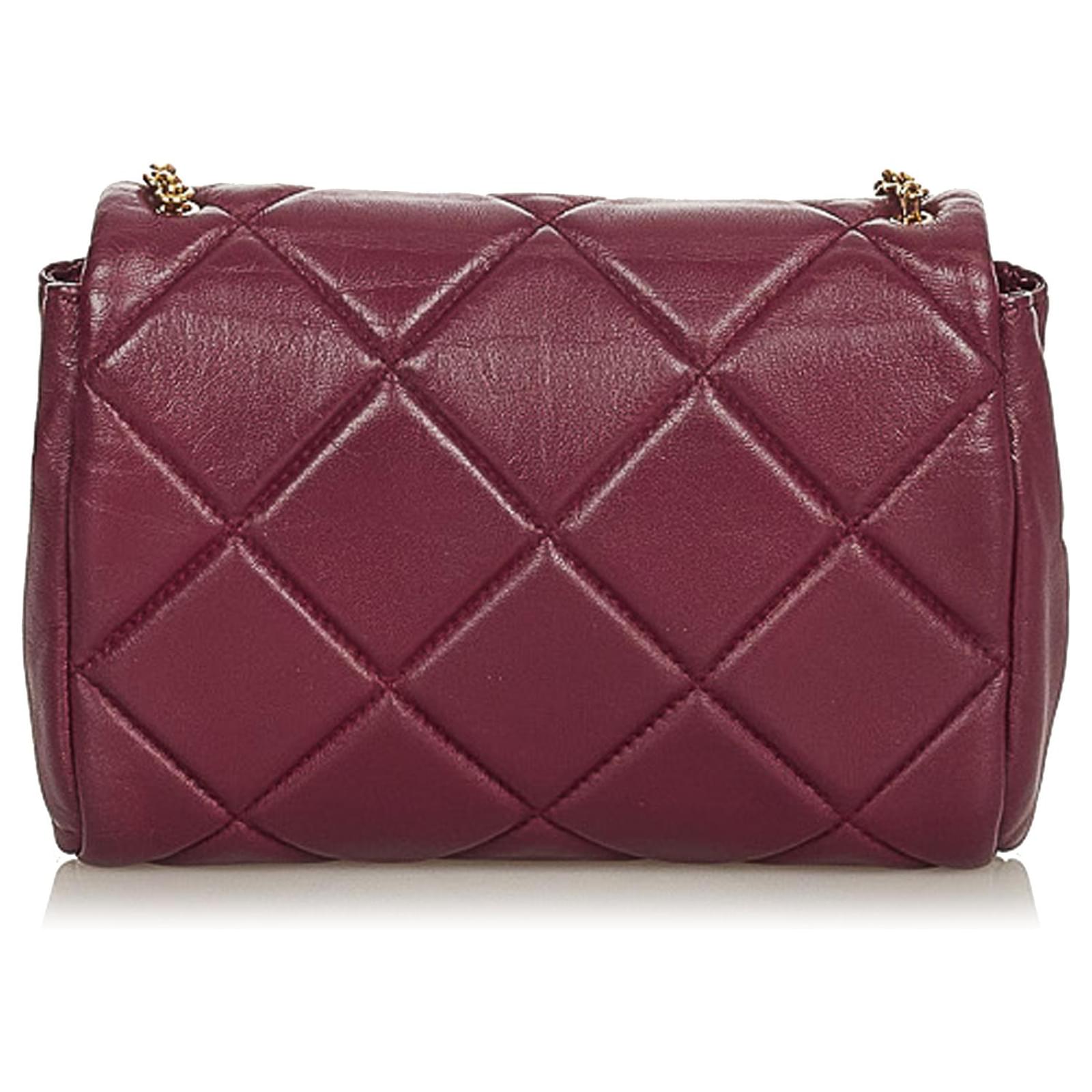 Vara leather crossbody bag Salvatore Ferragamo Red in