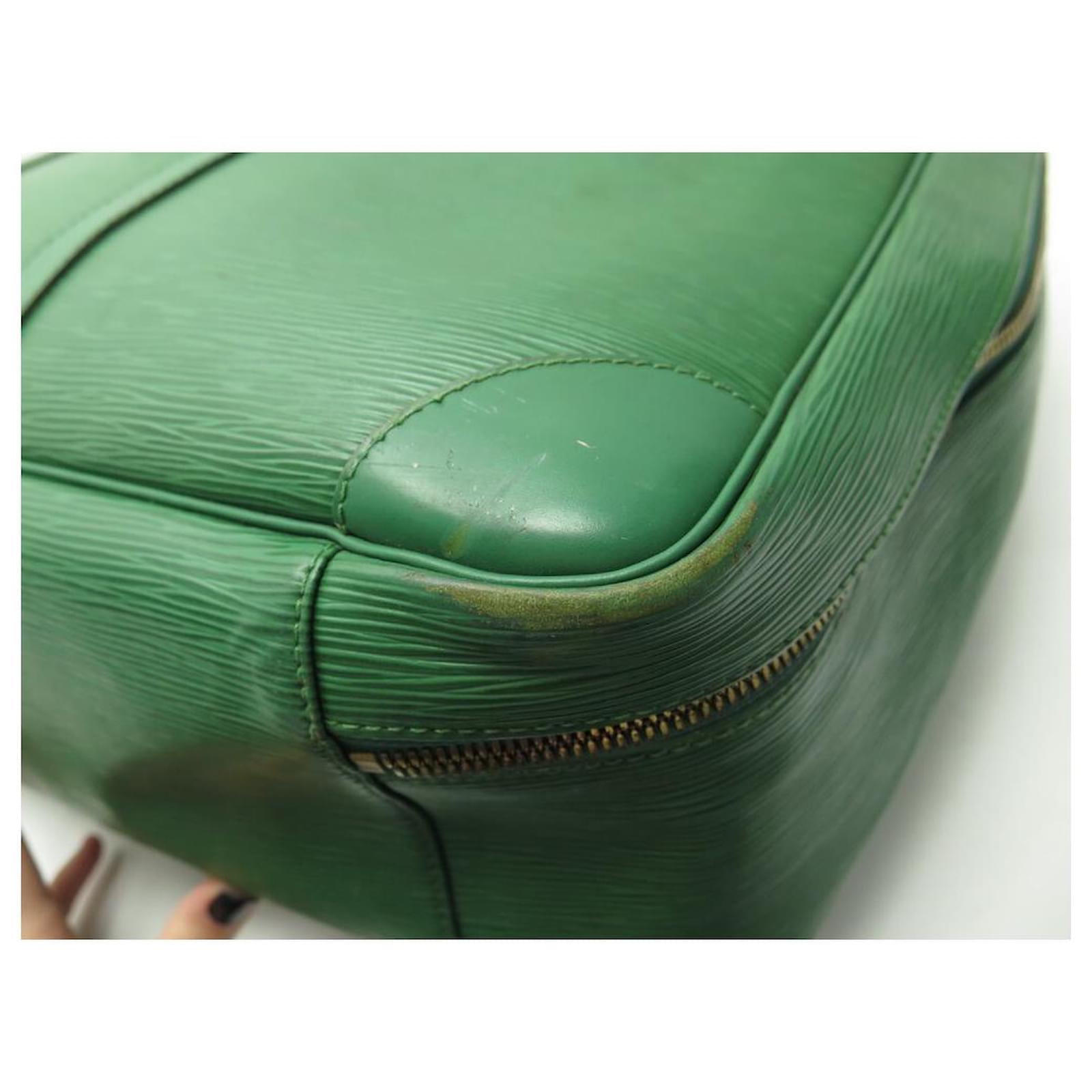 LOUIS VUITTON SIRIUS HAND TRAVEL BAG 50 GREEN PPE LEATHER LUGGAGE CASE  ref.423339 - Joli Closet