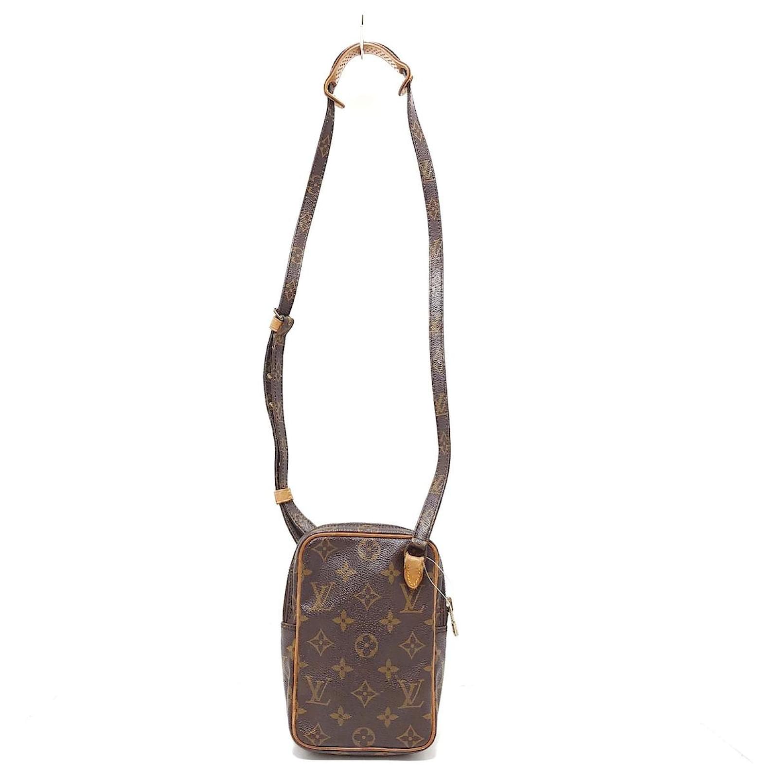 Noé cloth handbag Louis Vuitton Brown in Cloth - 38129386