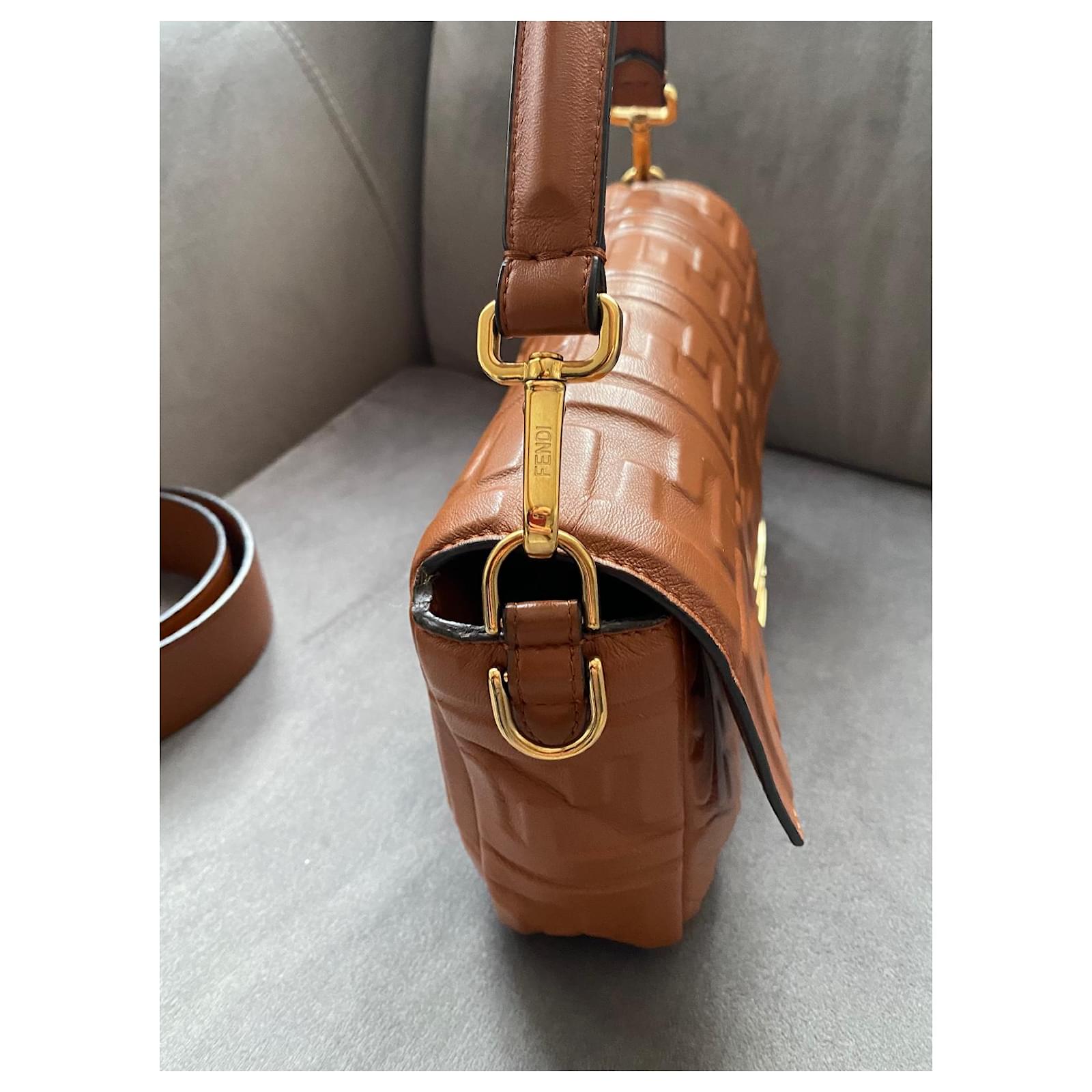 Baguette Fendi Handbags Brown Pink Silver hardware Leather Metal Cloth  ref.502457 - Joli Closet