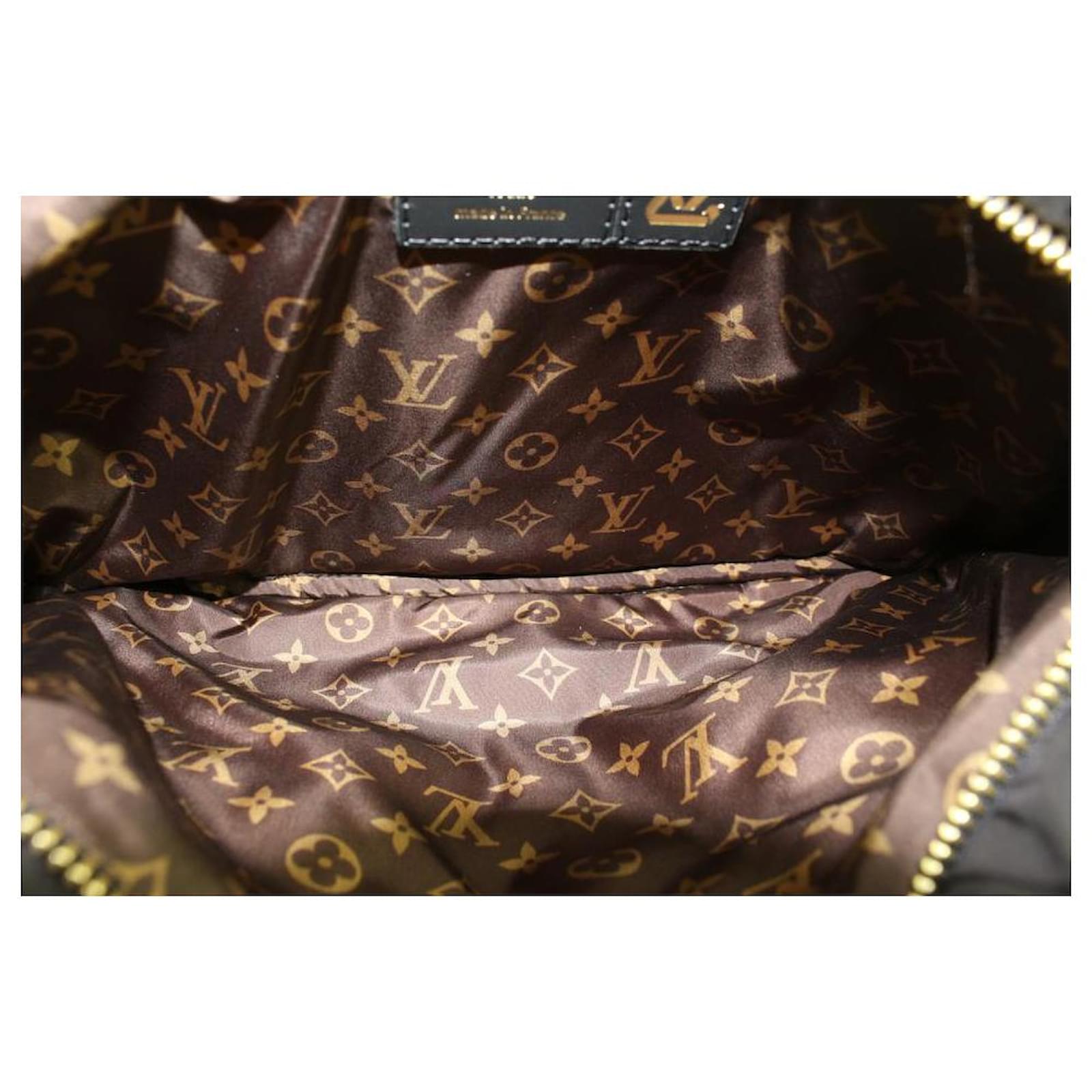 Louis Vuitton Black x Pink Pillow Monogram Puffy Multi Pochette Maxi Bag  ref.423953 - Joli Closet