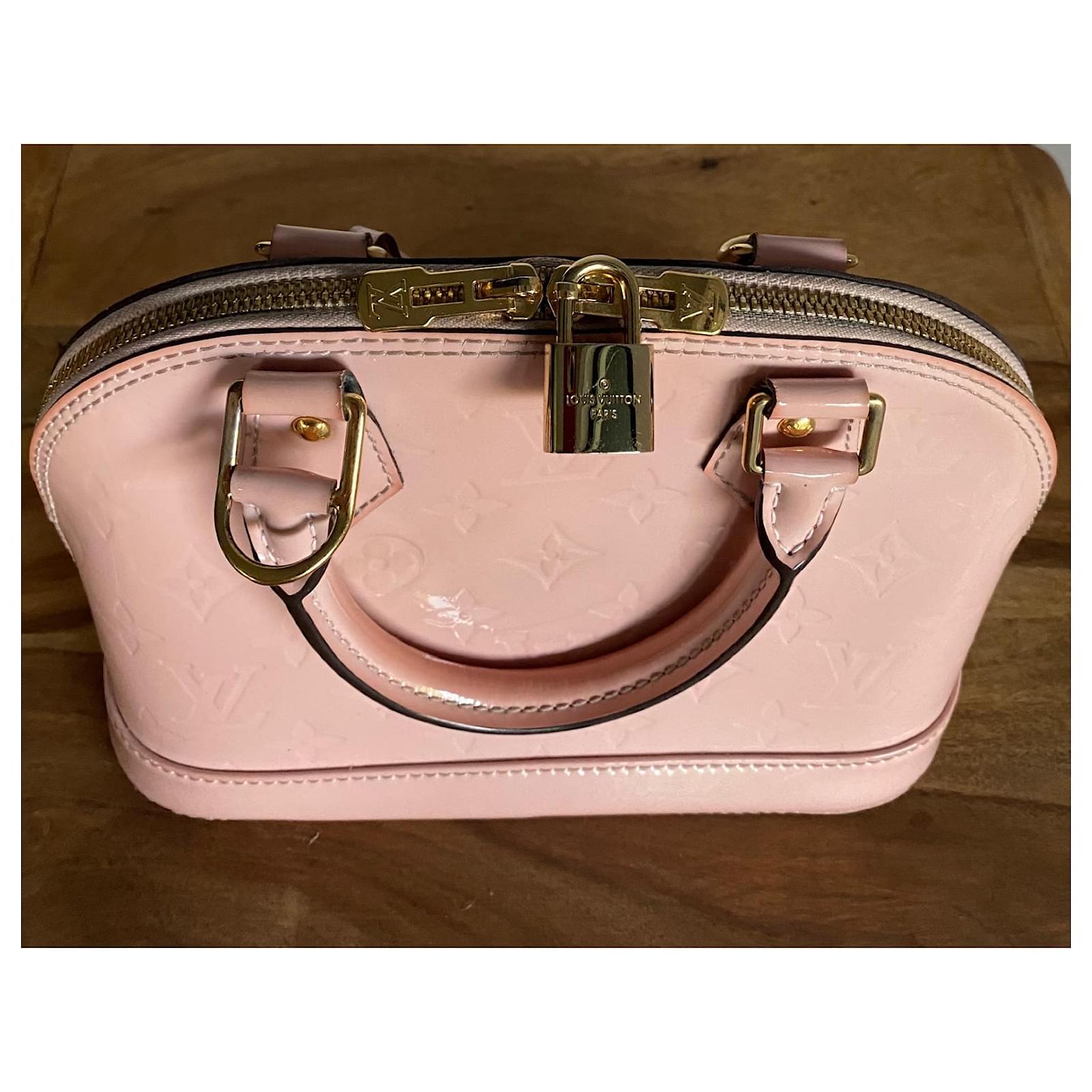 Alma Louis Vuitton Handbags Pink Patent leather ref.52770 - Joli Closet