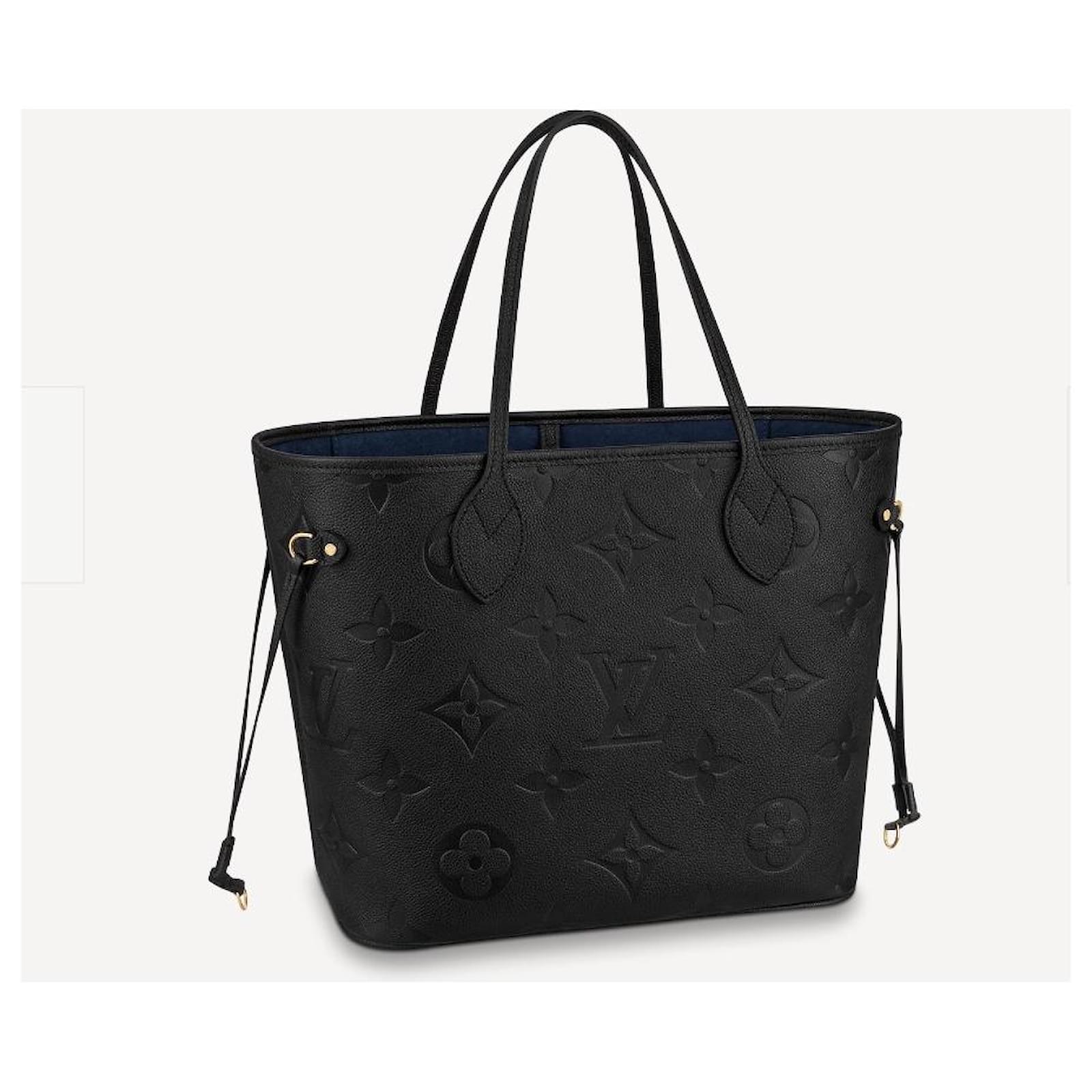 Louis Vuitton district MM Black Leather ref.239653 - Joli Closet