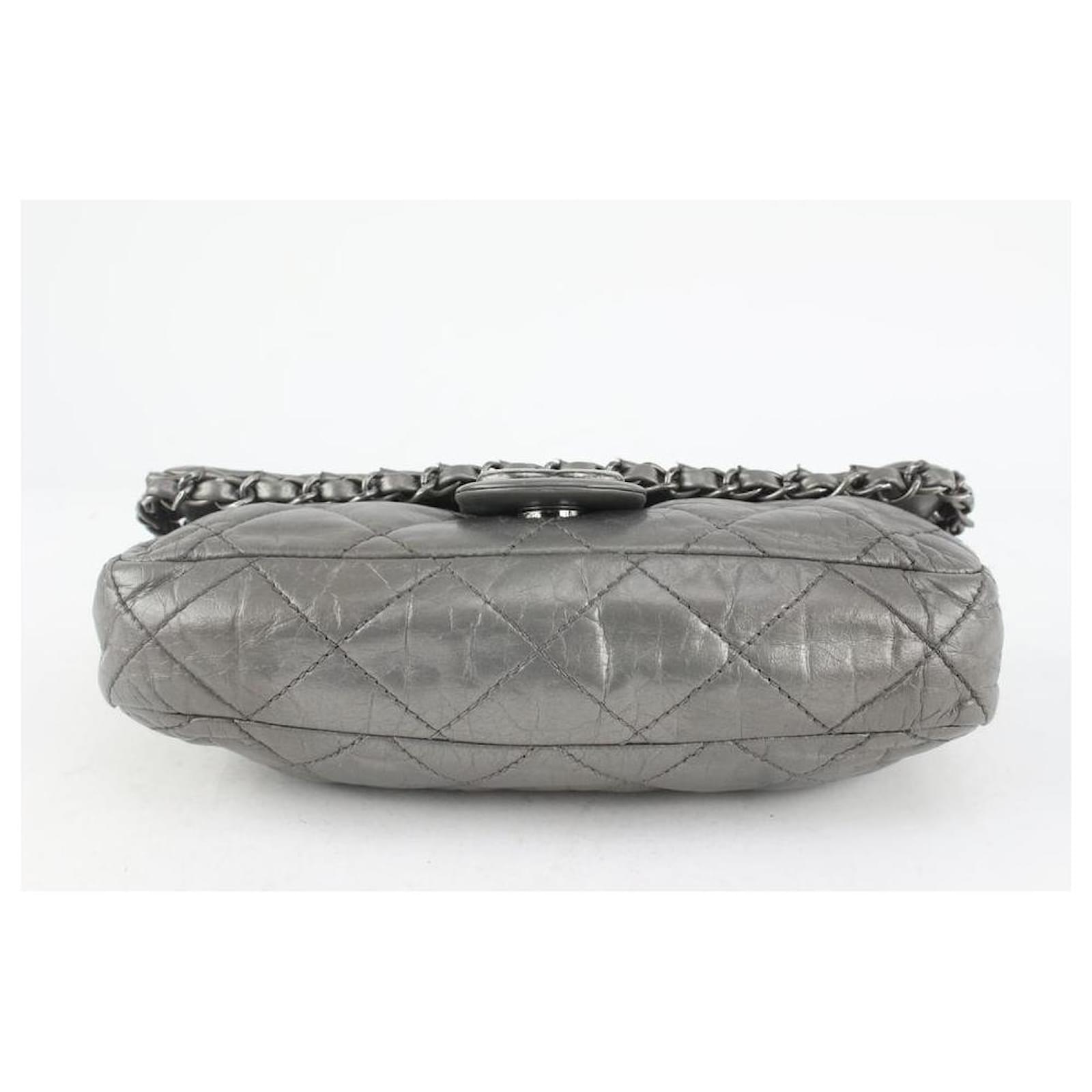 Chanel Grey Quilted Leather Chain Around Flap Bag ref.426644 - Joli Closet
