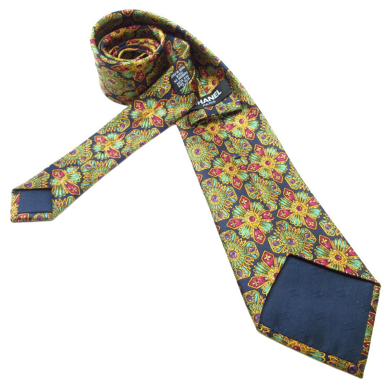 Chanel tie Multiple colors Silk ref.427053 - Joli Closet