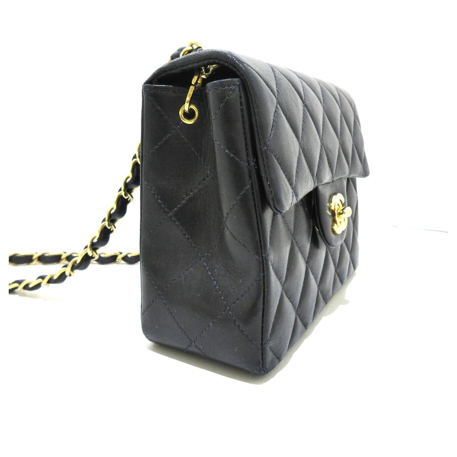 Chanel Mini Matrasse Chain Shoulder Bag Black Leather ref.428664 Joli