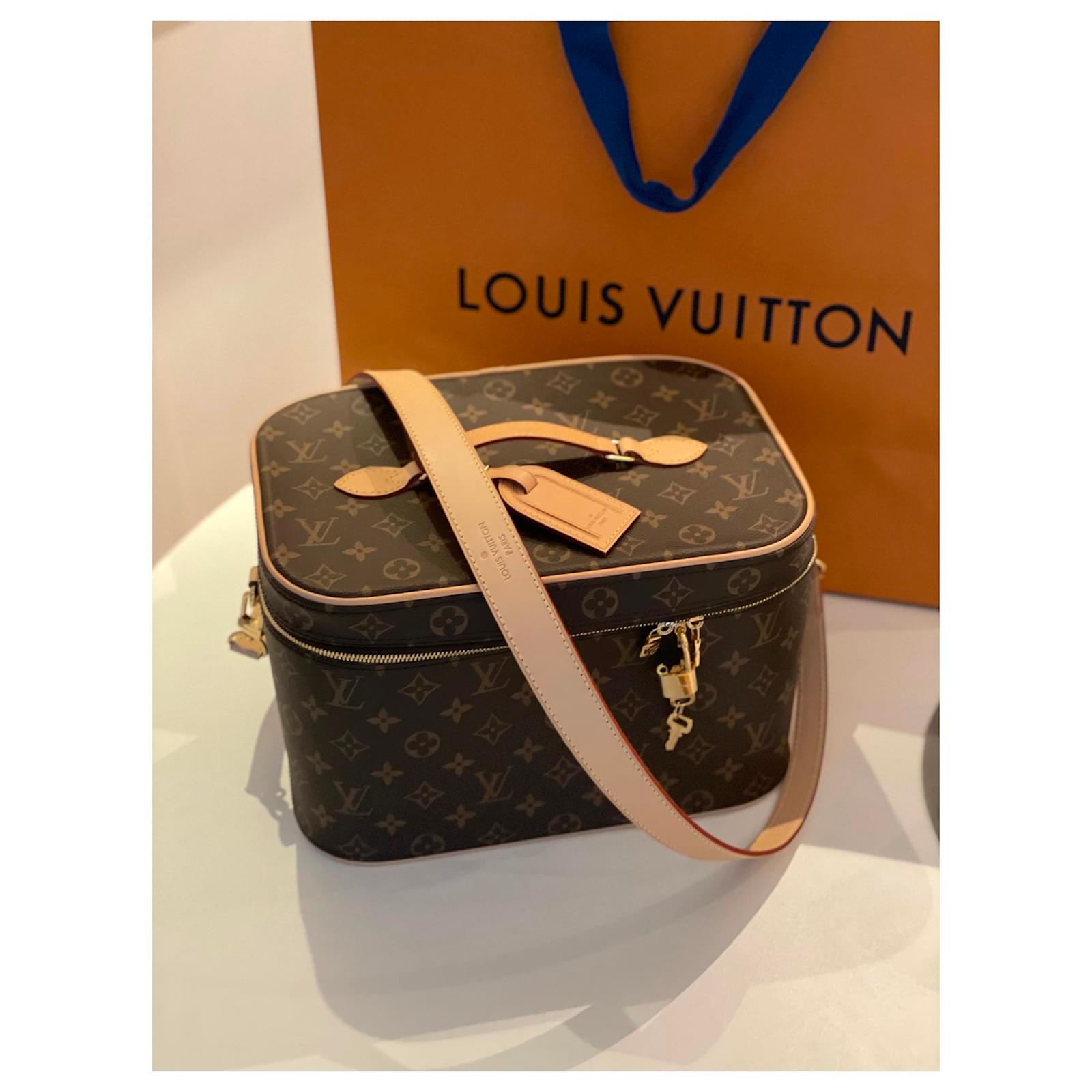 Louis Vuitton LV Vanity PM leather new Beige ref.253565 - Joli Closet