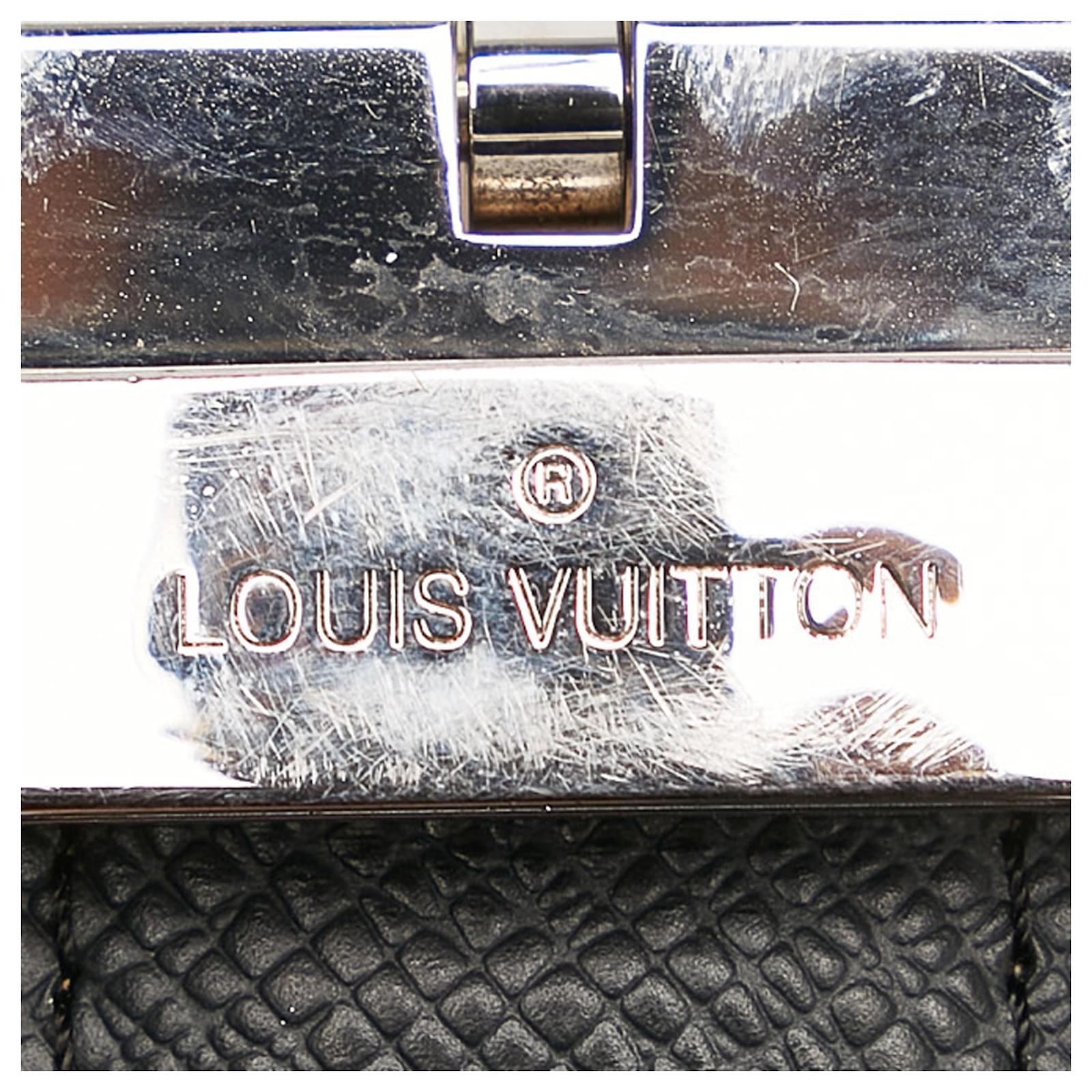 Louis Vuitton Black Taiga Ceinture Classique Belt Silvery Leather