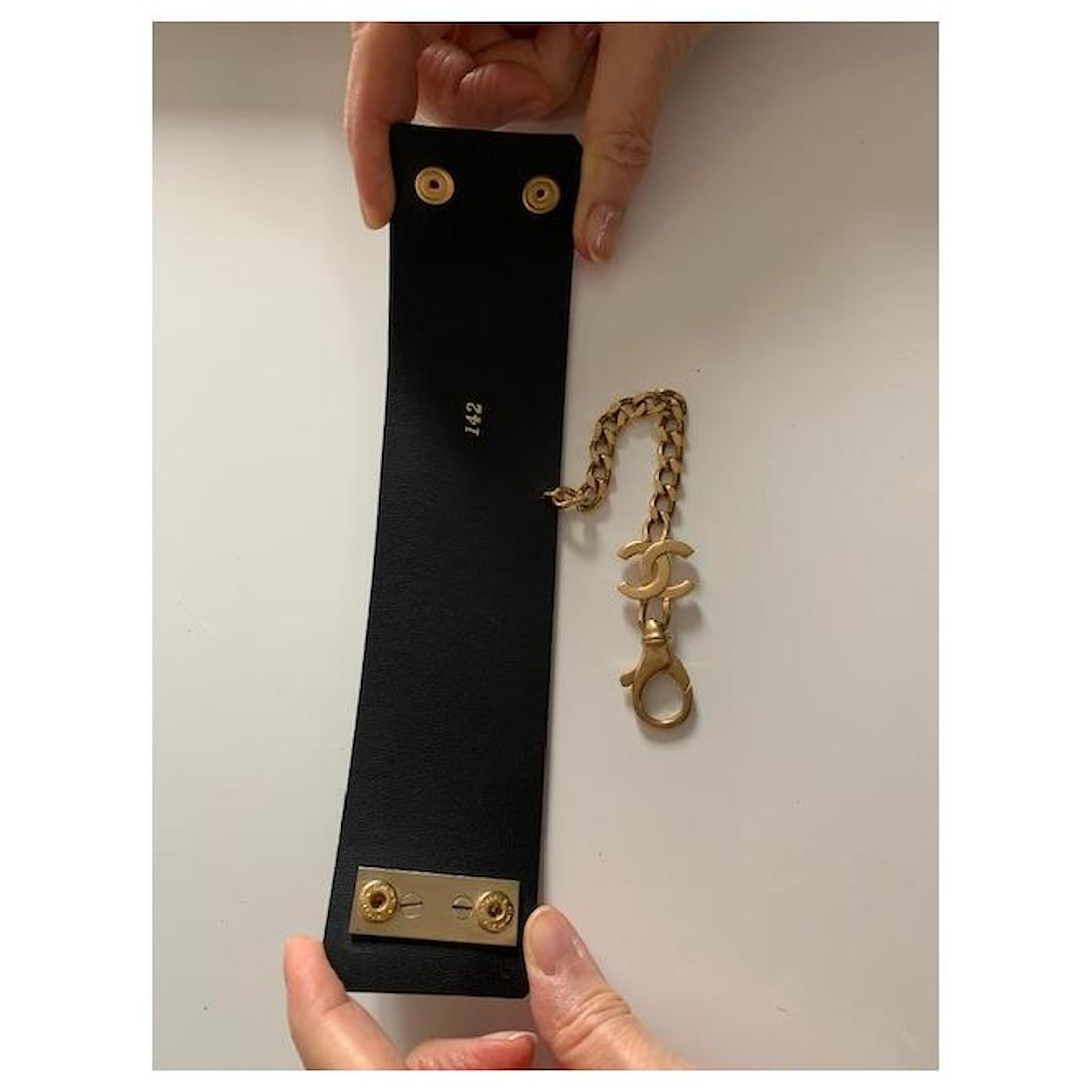 Cambon Chanel Bracelets Black Leather ref.429717 - Joli Closet