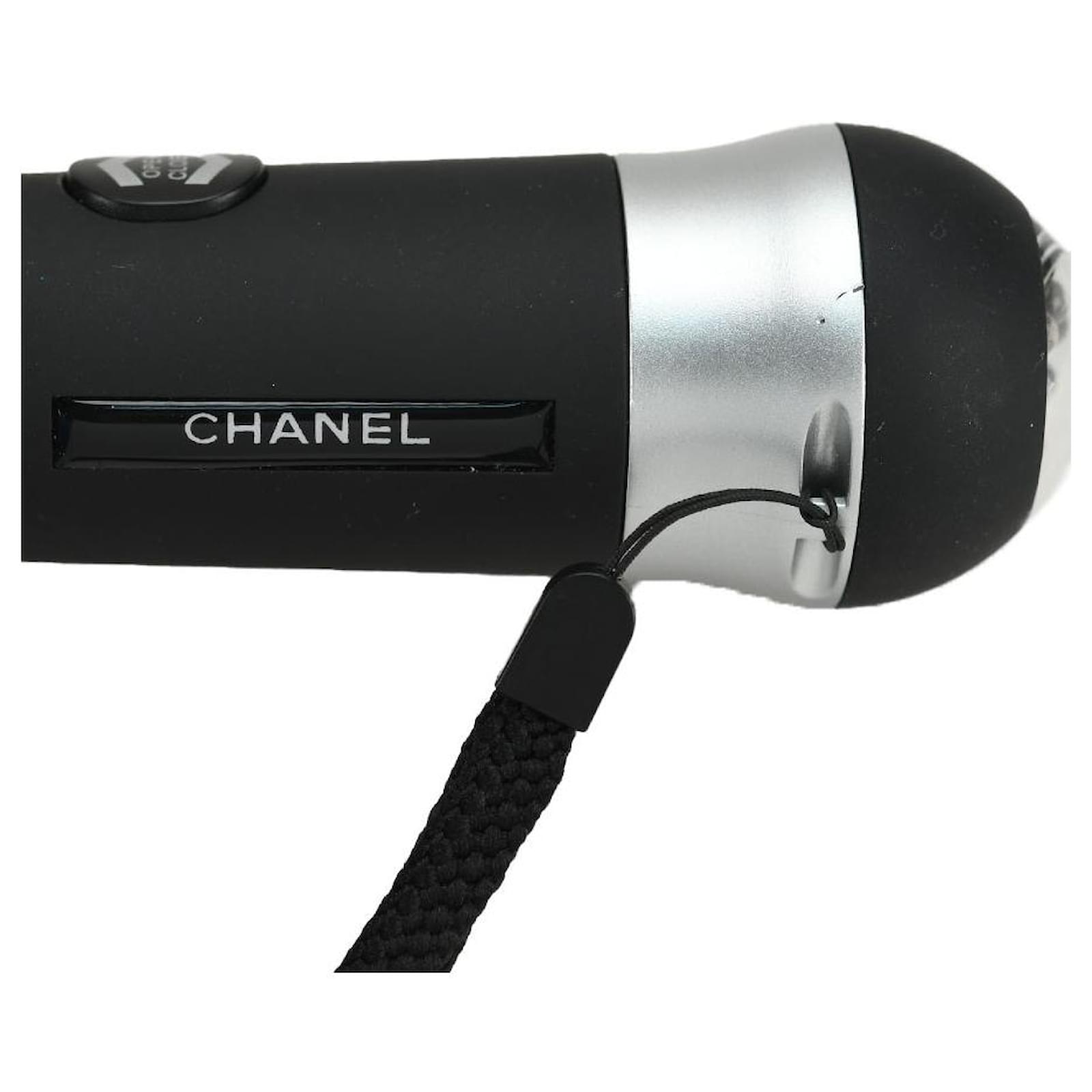 Used] CHANEL Airline Folding Umbrella For both sunny and rainy weather  Multiple colors Cloth ref.430175 - Joli Closet