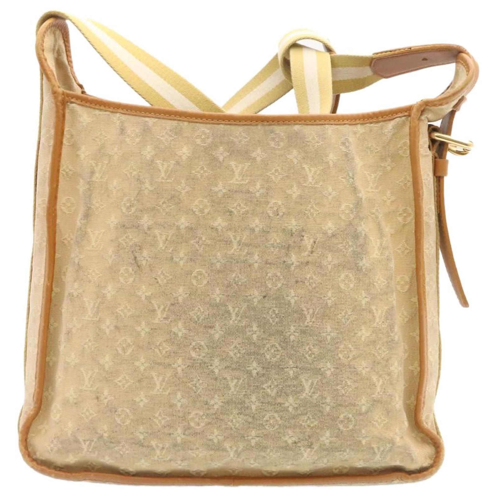 Louis Vuitton] Louis Vuitton Buzas Marie Kate M92321 Monograma