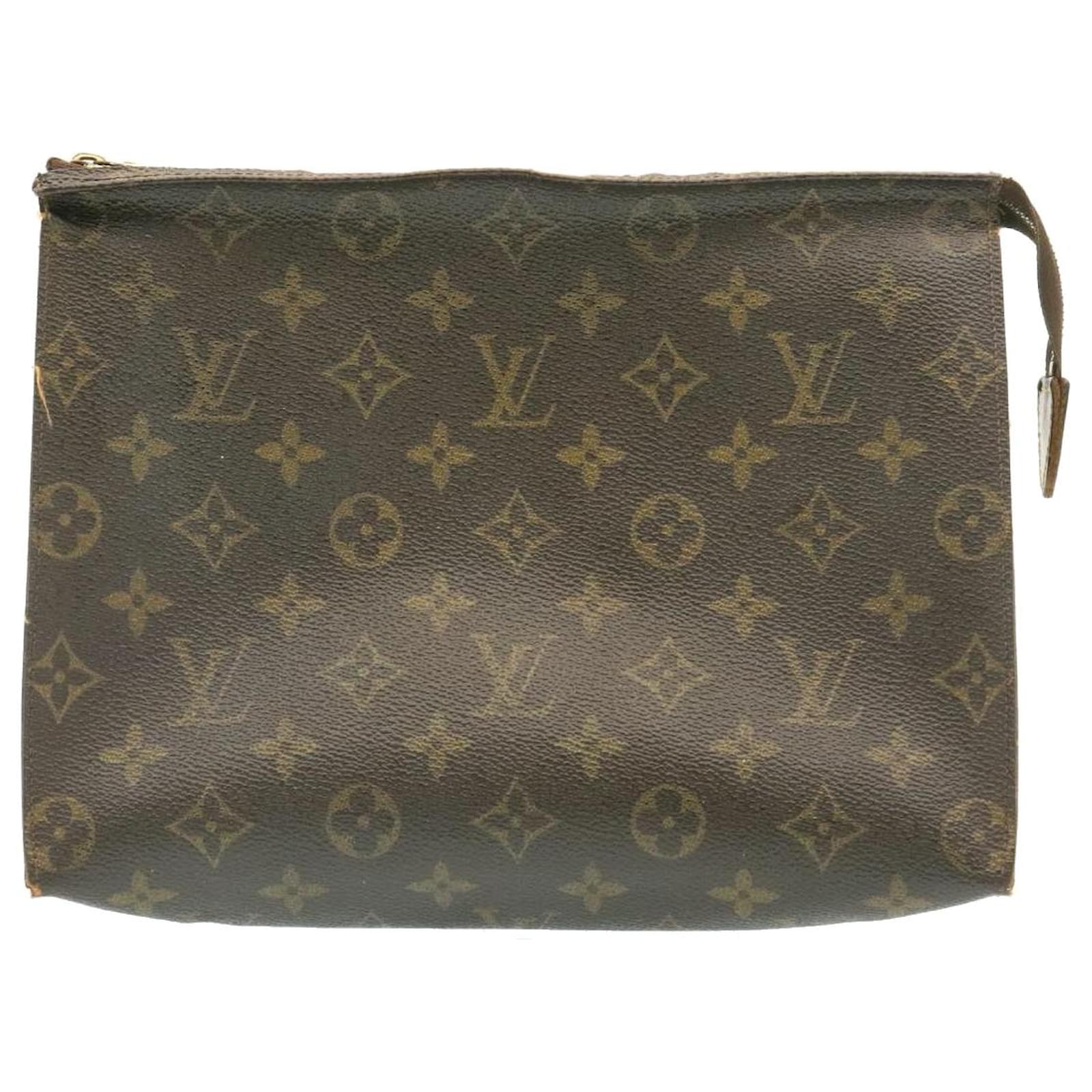 Louis Vuitton Monogram Poche Toilette 26 Pouch M47542 LV Auth 25839 Cloth  ref.431477 - Joli Closet