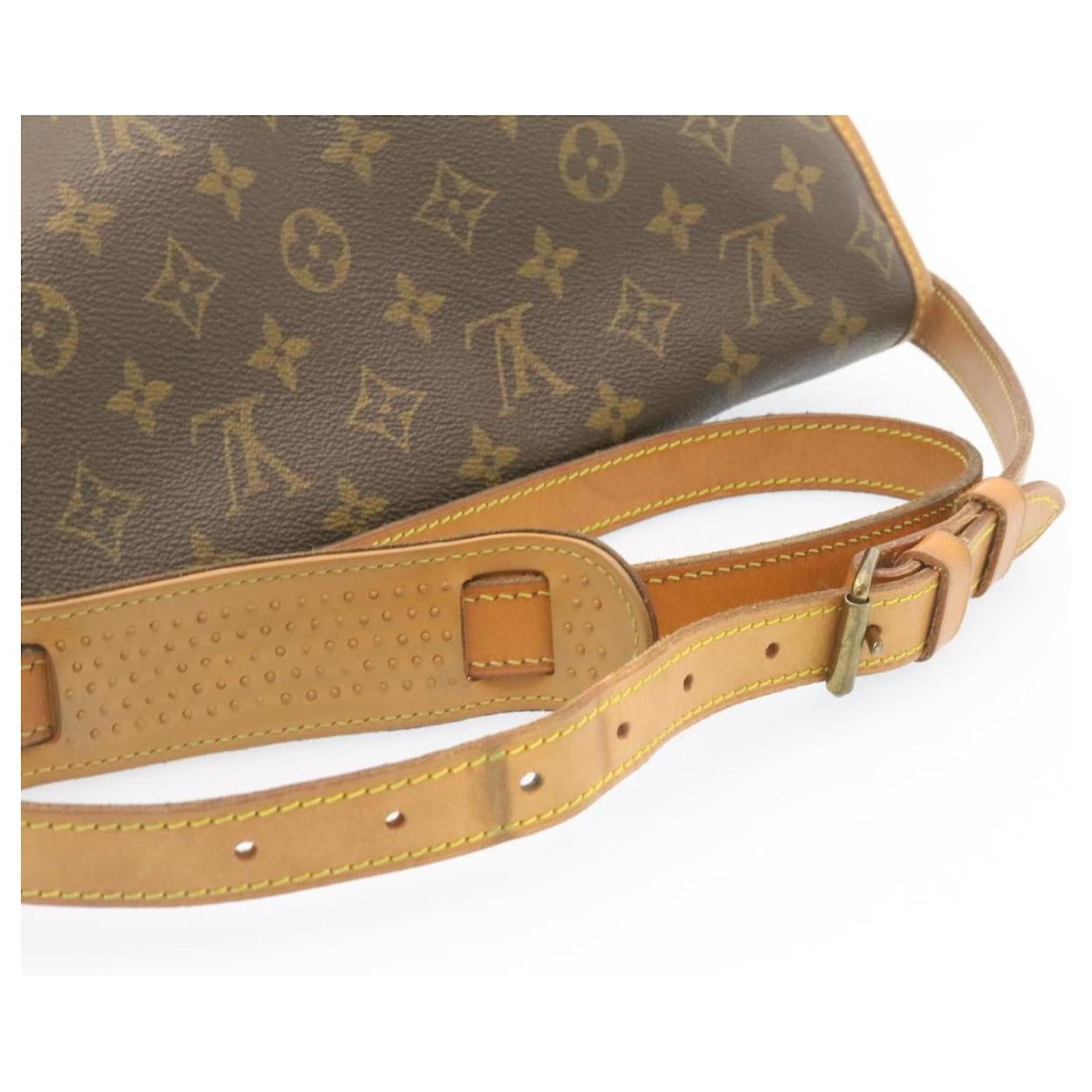 LOUIS VUITTON Monogram Bagatelle GM Shoulder Bag Vintage M51264 LV Auth  22659 Cloth ref.431667 - Joli Closet