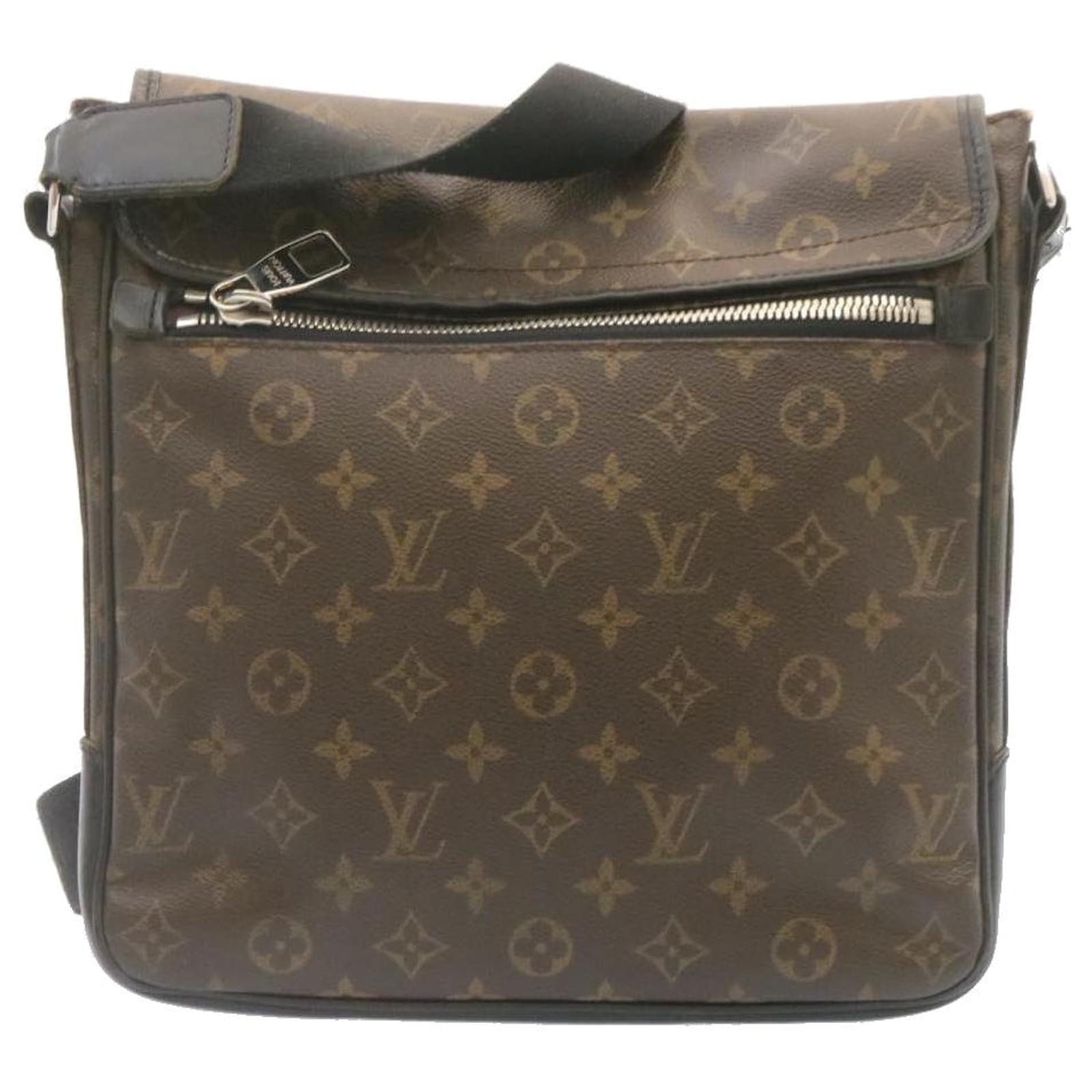 Louis Vuitton, Bags, Auth Louis Vuitton District Mm Monogram Macassar  Shoulder Bag