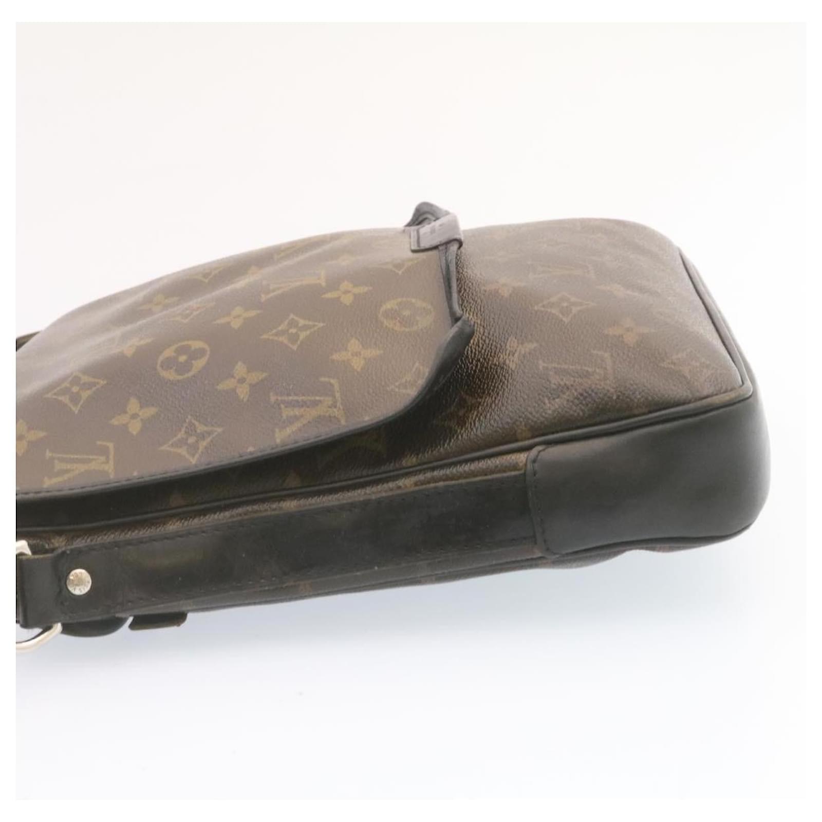 Louis Vuitton Bus PM Shoulder Bag Monogram Macassar M56717 – AMORE Vintage  Tokyo