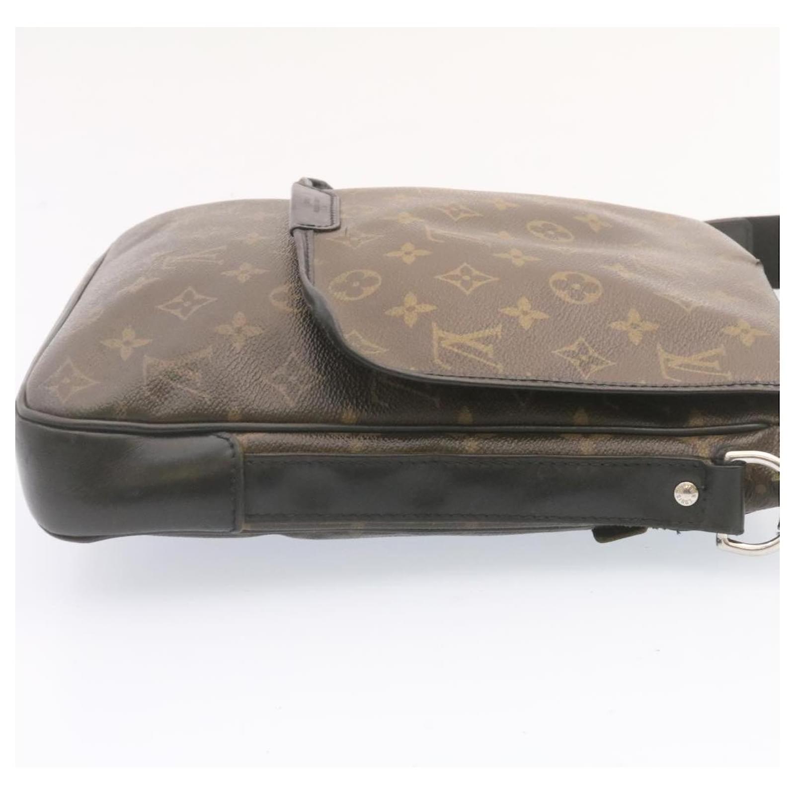 Louis-Vuitton-Macassar-Bass-MM-Shoulder-Bag-M56715 – dct