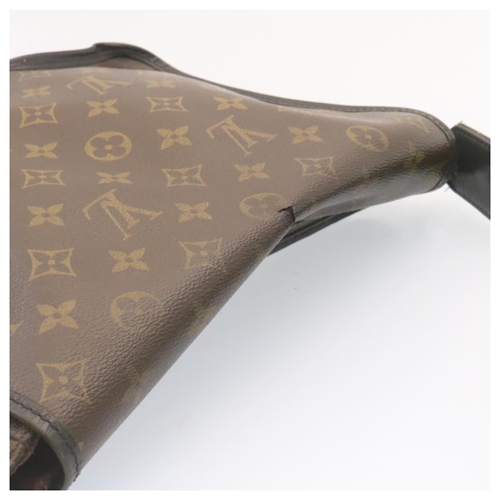 LOUIS VUITTON Monogram Macassar Bus MM Shoulder Bag M56717 LV Auth 25101  Cloth ref.431821 - Joli Closet