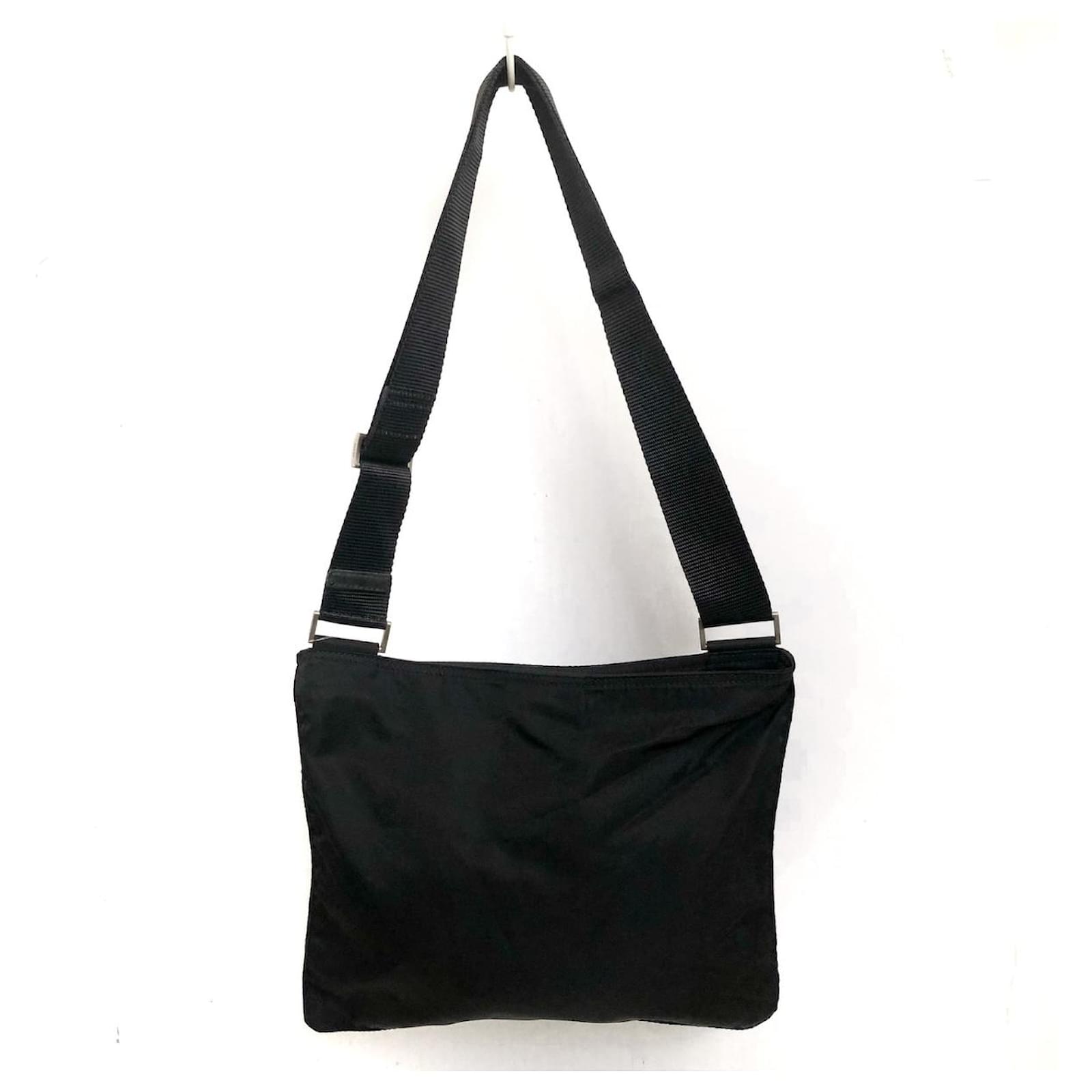 Prada Shoulder bag Black Synthetic ref.434112 - Joli Closet