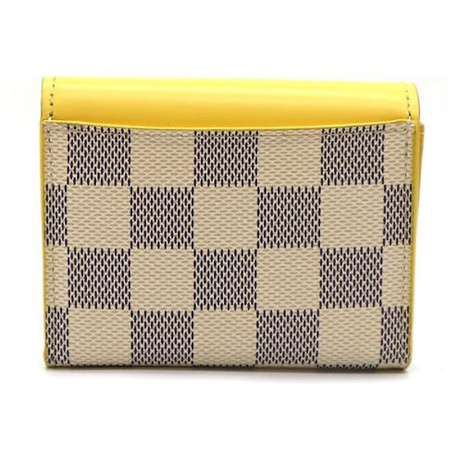 Louis Vuitton Damier Azur Yellow Leather Victorine Trifold Wallet  ref.434761 - Joli Closet