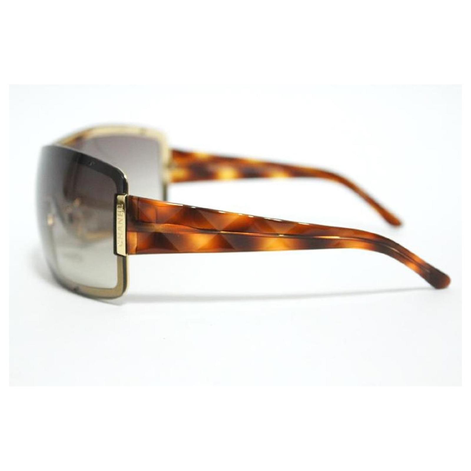 Used] CHANEL 4126 Matelasse Gradient Sunglasses Brown Women's Metal  ref.435358 - Joli Closet