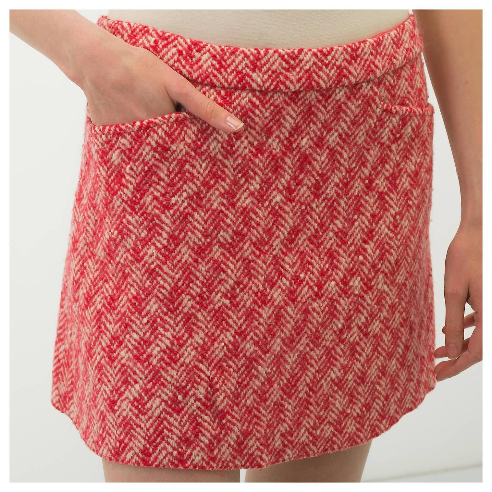 Miu Miu Bow Mini Skirt in Red Wool ref.917580 - Joli Closet