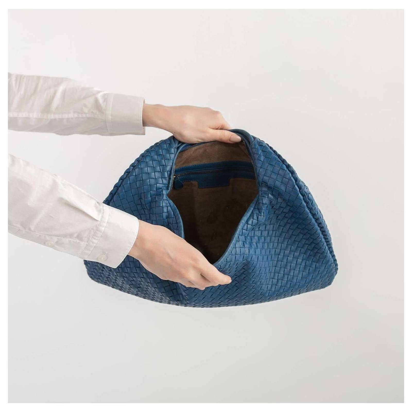 Bag by Bottega Veneta Blue ref.436486 - Joli Closet