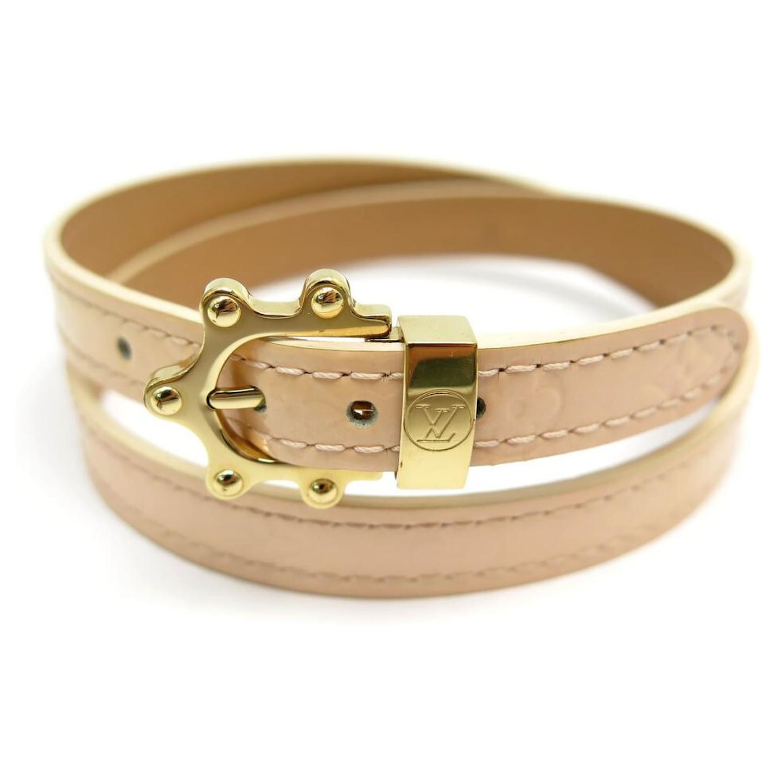 LOUIS VUITTON lined BRACELET ALL IN PALE PINK PATENT MONOGRAM LEATHER BANGLE  Patent leather ref.437113 - Joli Closet