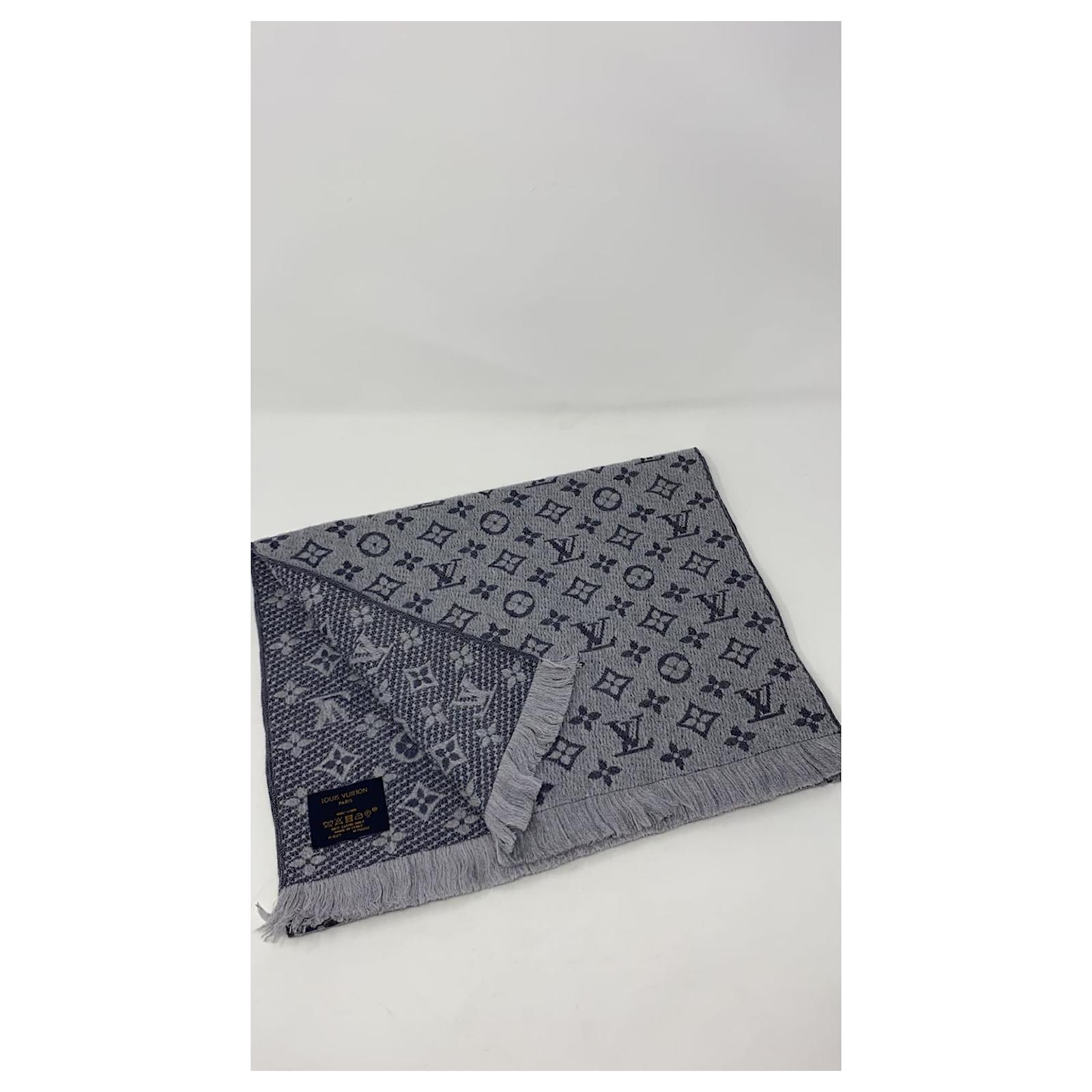 Louis Vuitton Gray Monogram Petite Malle Grey Leather Pony-style calfskin  ref.903747 - Joli Closet