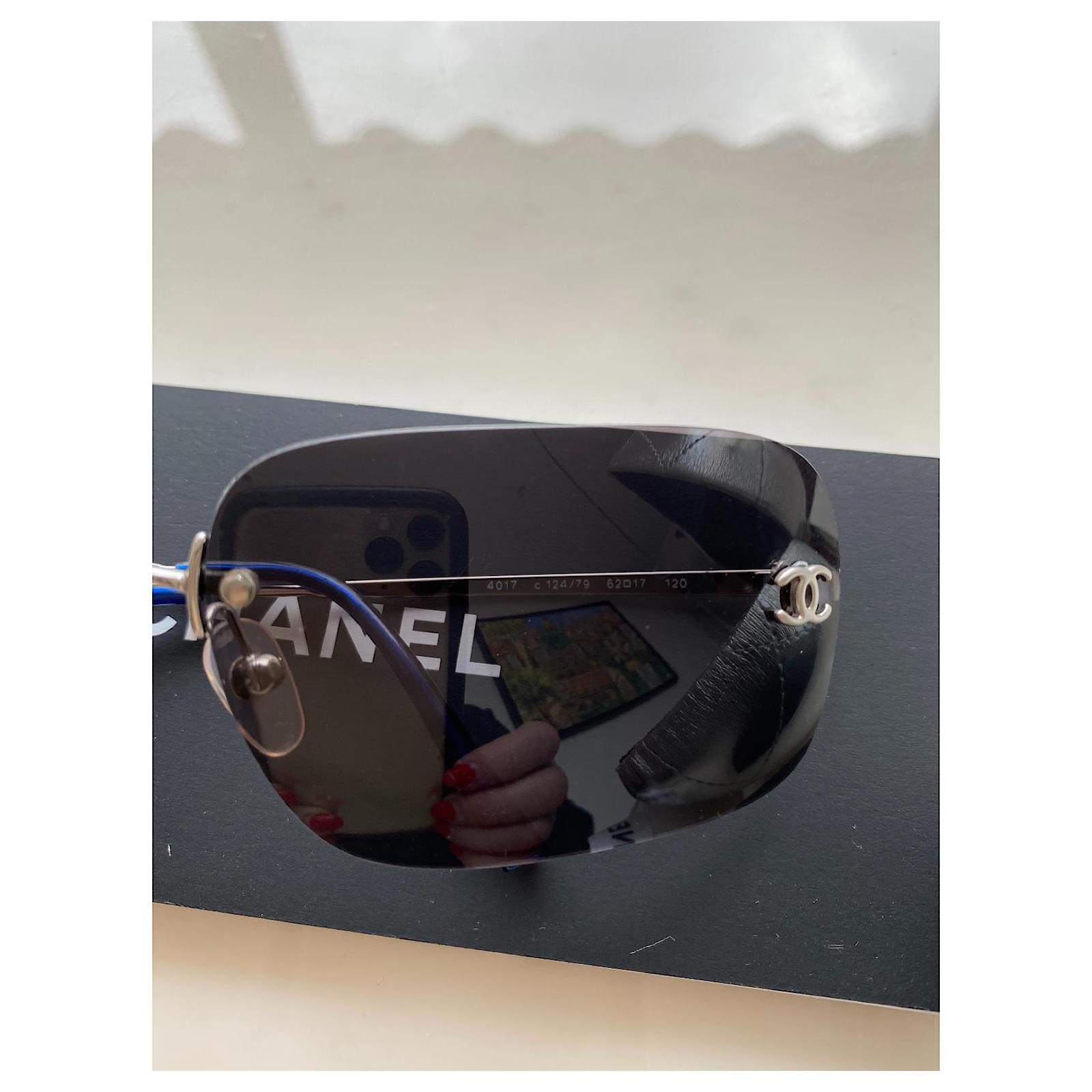 Chanel sunglasses with rare front logo, Comes with