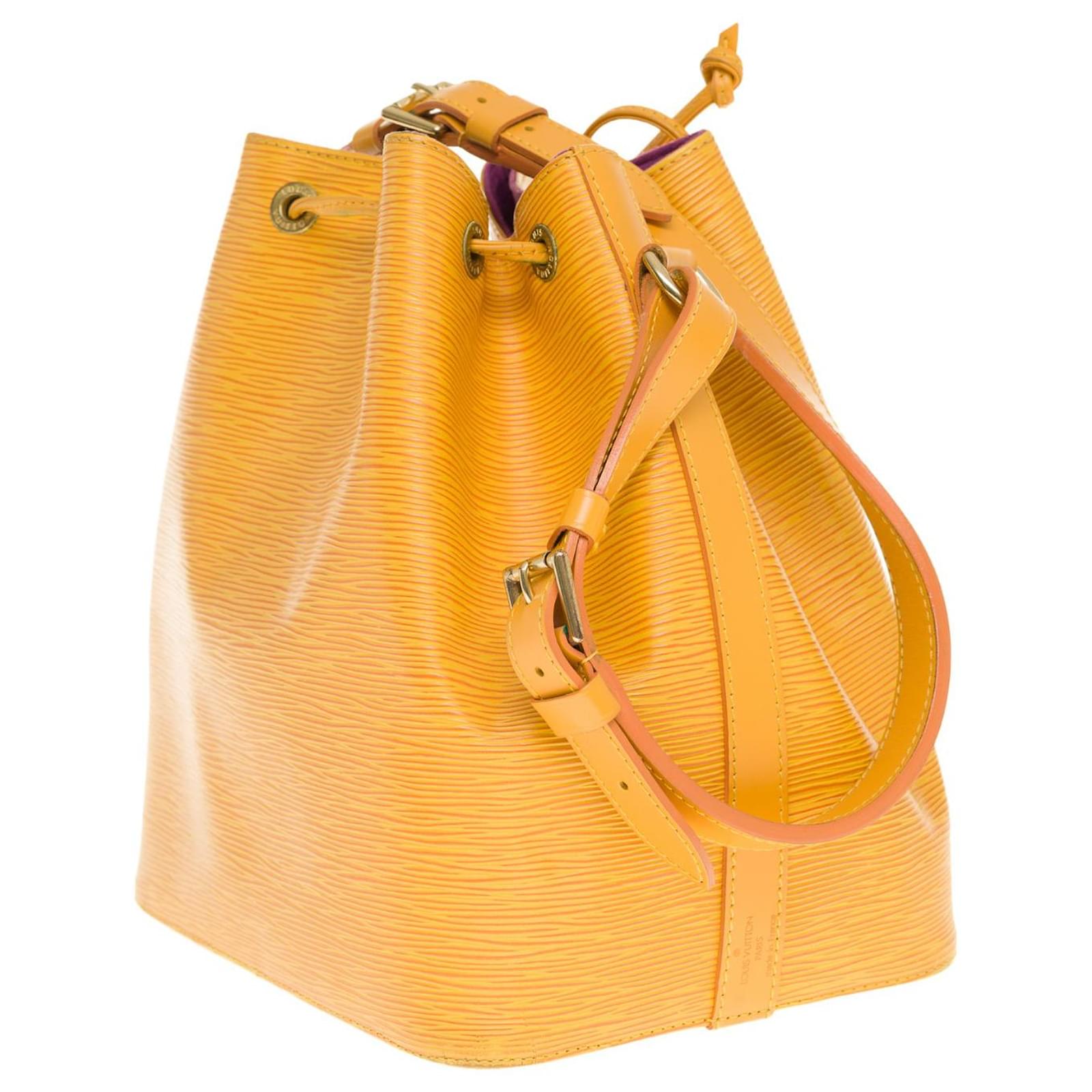 Noe Mythical Louis Vuitton Noé yellow epi bag Gold metal trim Leather ...