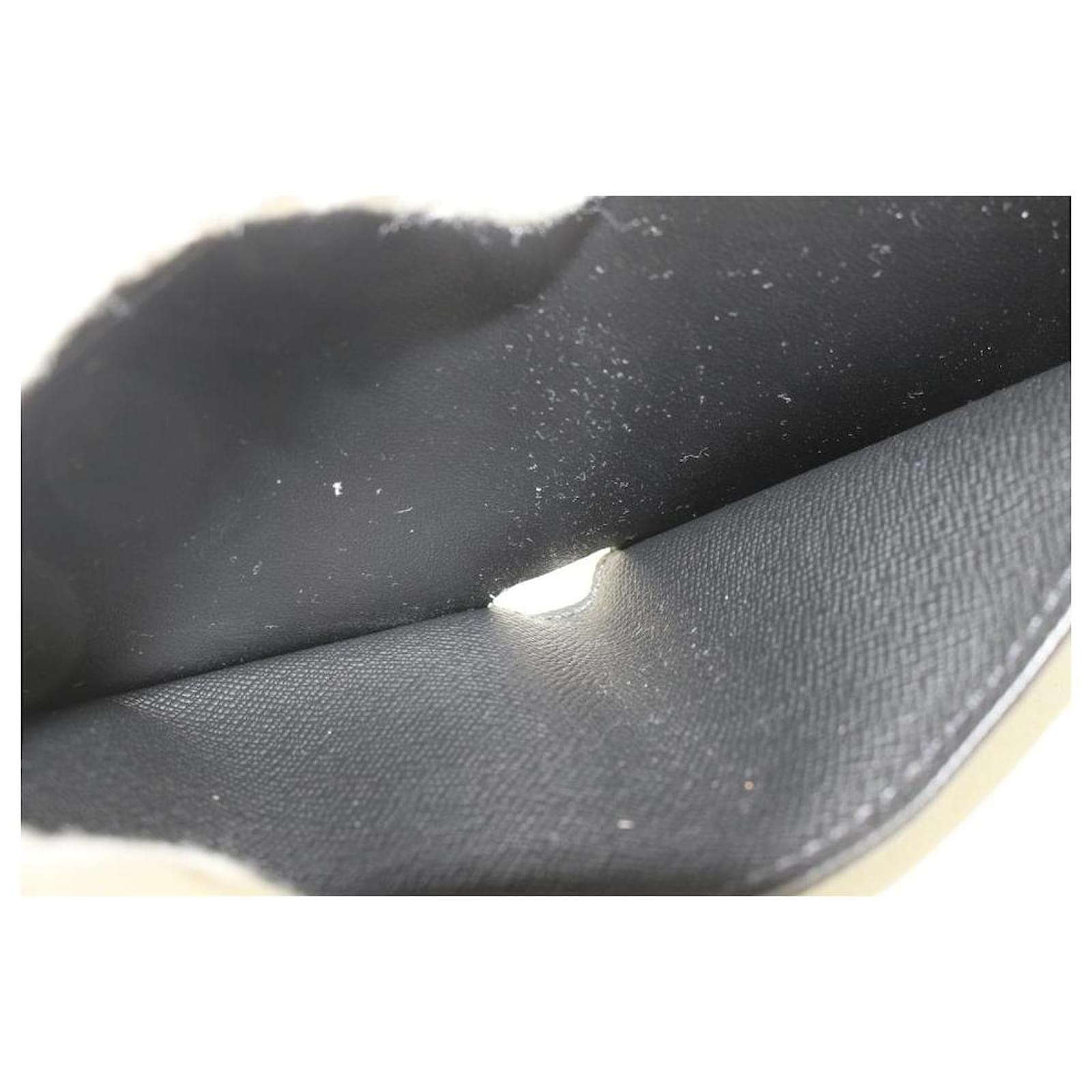 Louis Vuitton LV x Supreme Black Epi Leather Noir Slender Men's Wallet  ref.441471 - Joli Closet