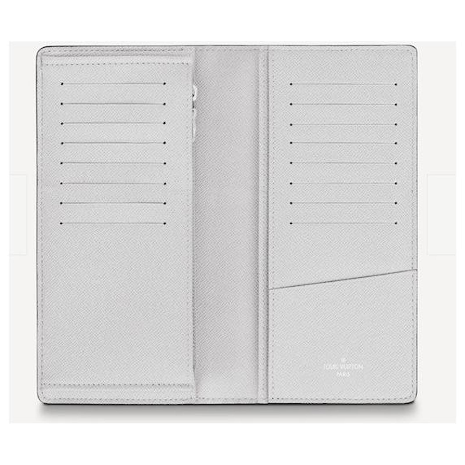 Louis Vuitton LV Brazza wallet Grey Leather ref.391394 - Joli Closet