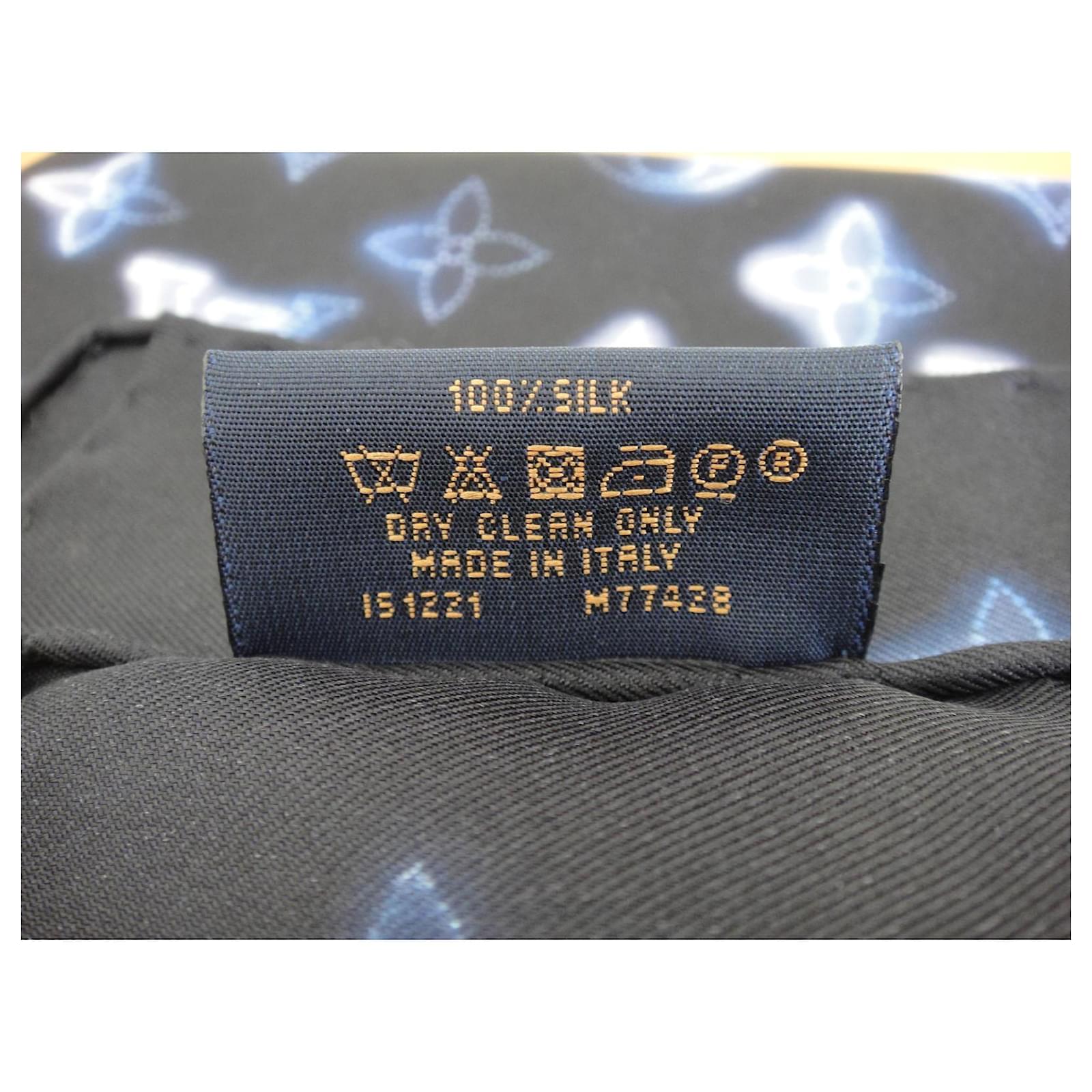 Louis Vuitton FLIGHT MODE MAHINA Silk Shawl M77462 Limited Edition S/O Paris