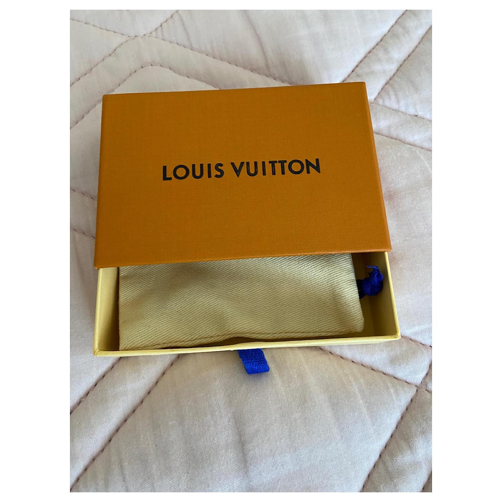 Montsouris Louis Vuitton blooming Gold hardware Metal ref.442229 - Joli  Closet