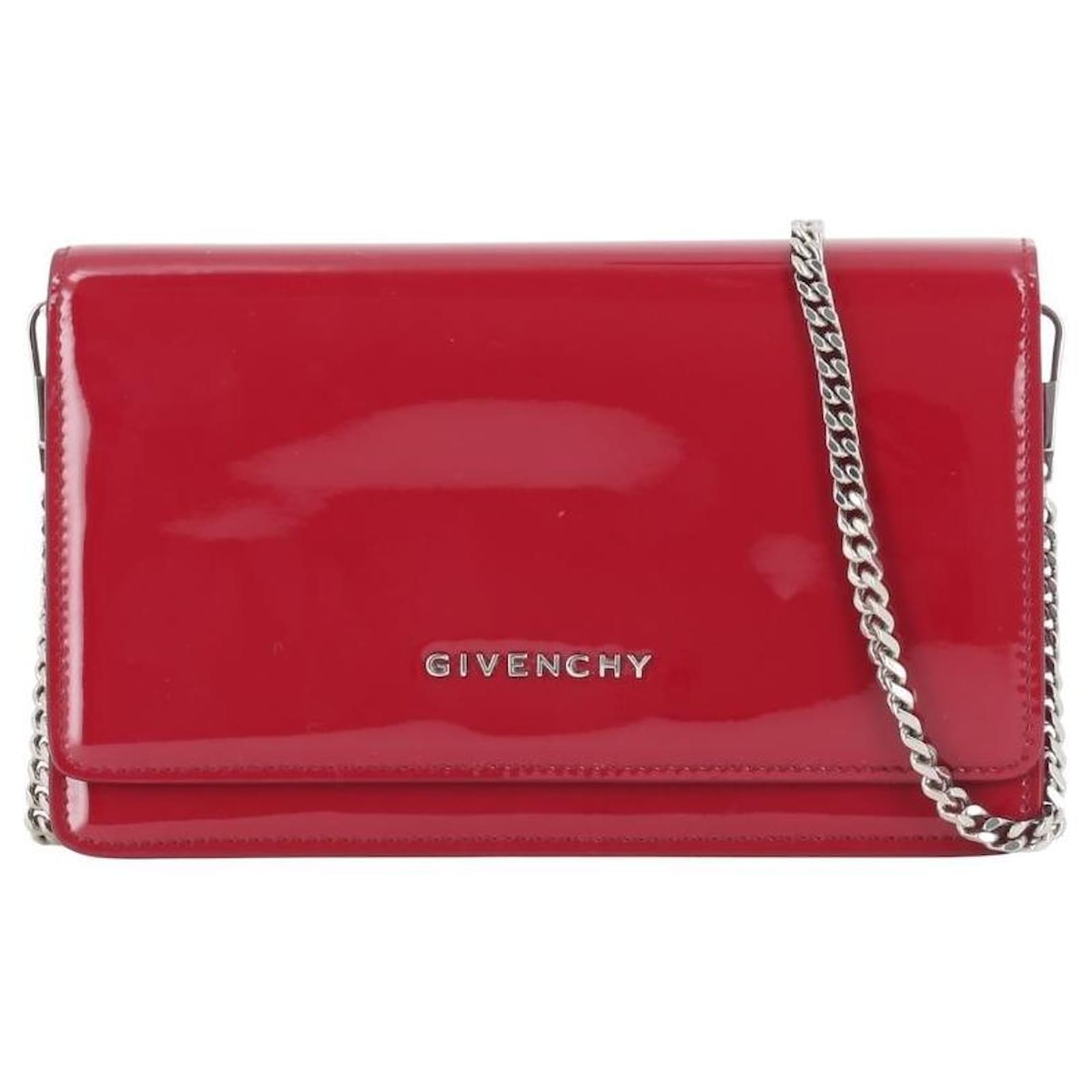Givenchy Shoulder Bag Red Leather ref.443075 Joli Closet